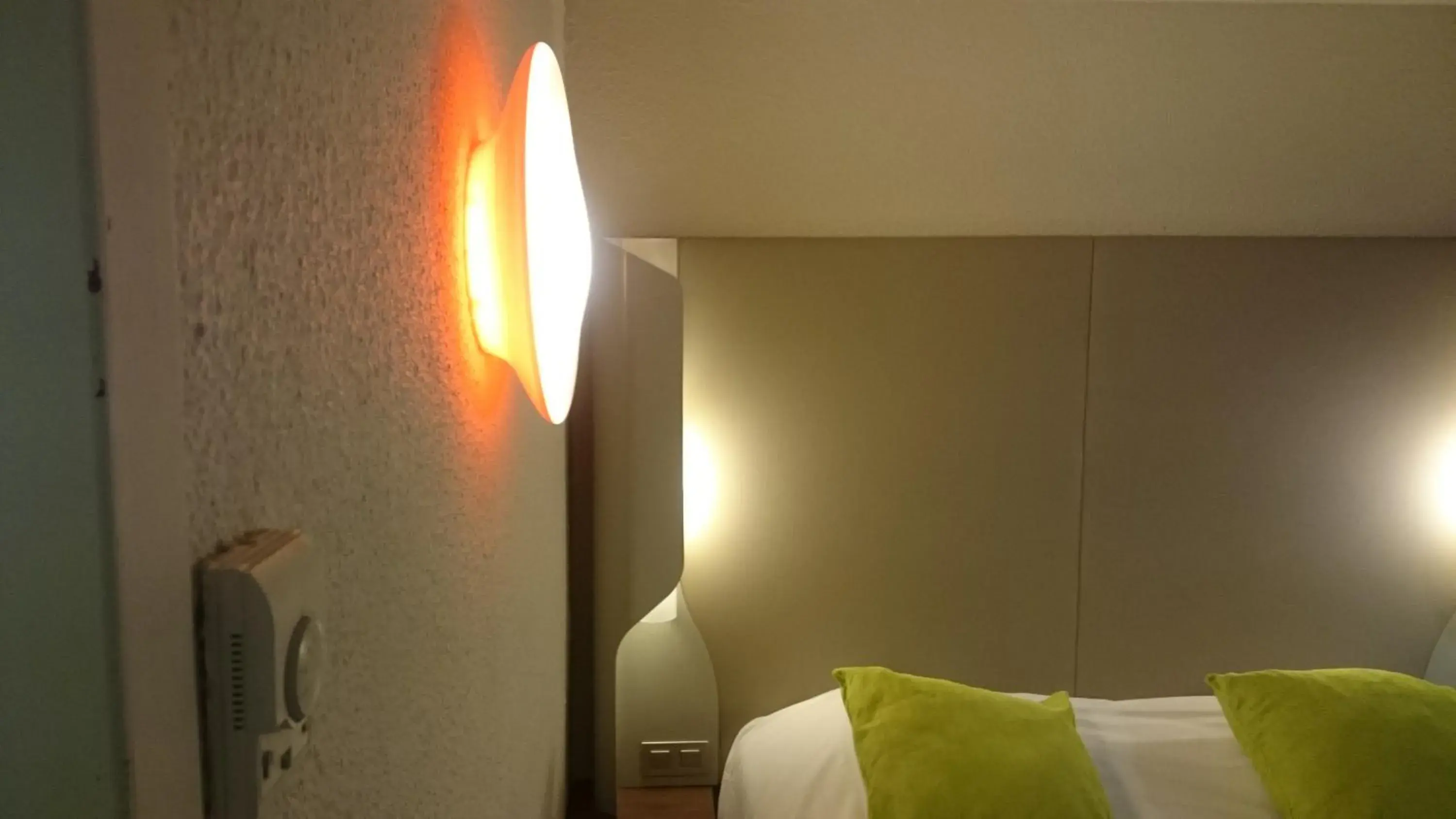 Bedroom, Bed in Campanile Bayonne Bedroom, Bed in Campanile Bayonne