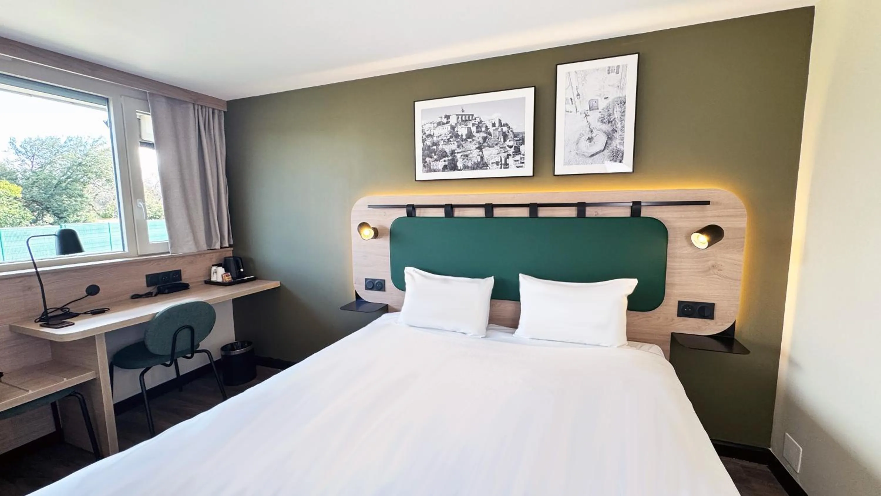 Bed in Campanile Bollène A7