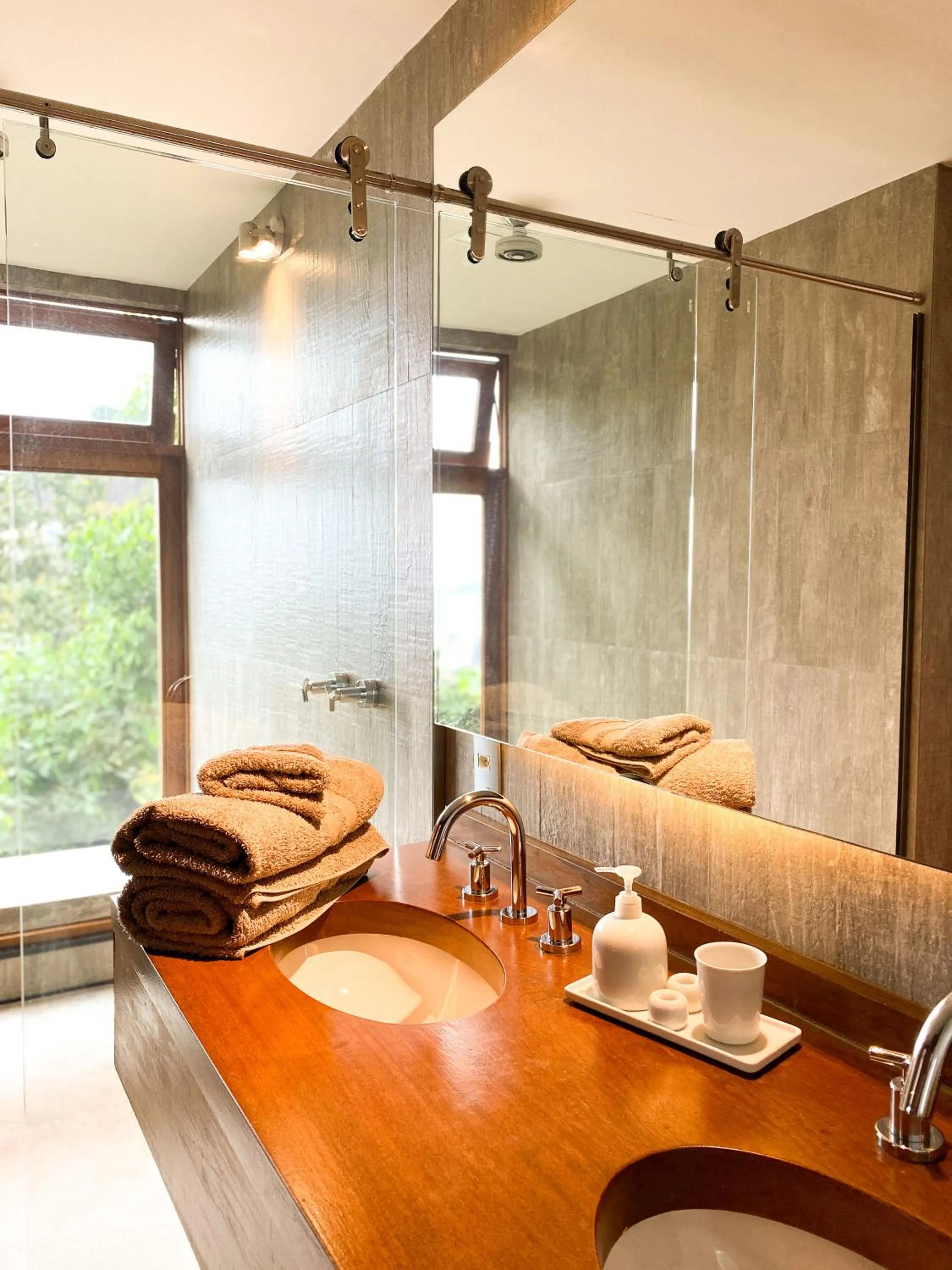 Bathroom in Chez Georges