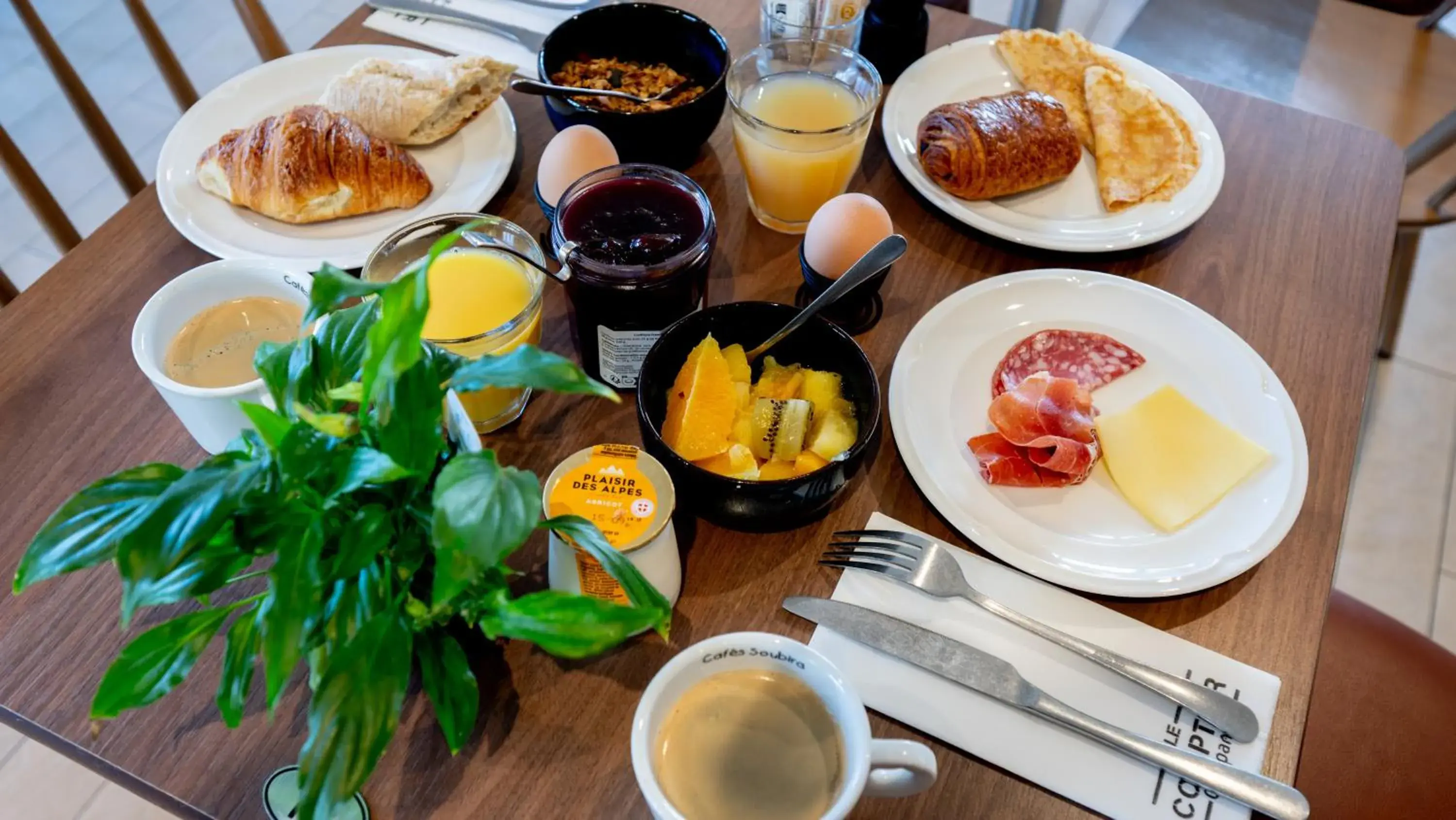 Breakfast in Campanile NATURE - Bordeaux Sud Gradignan Talence Breakfast in Campanile NATURE - Bordeaux Sud Gradignan Talence