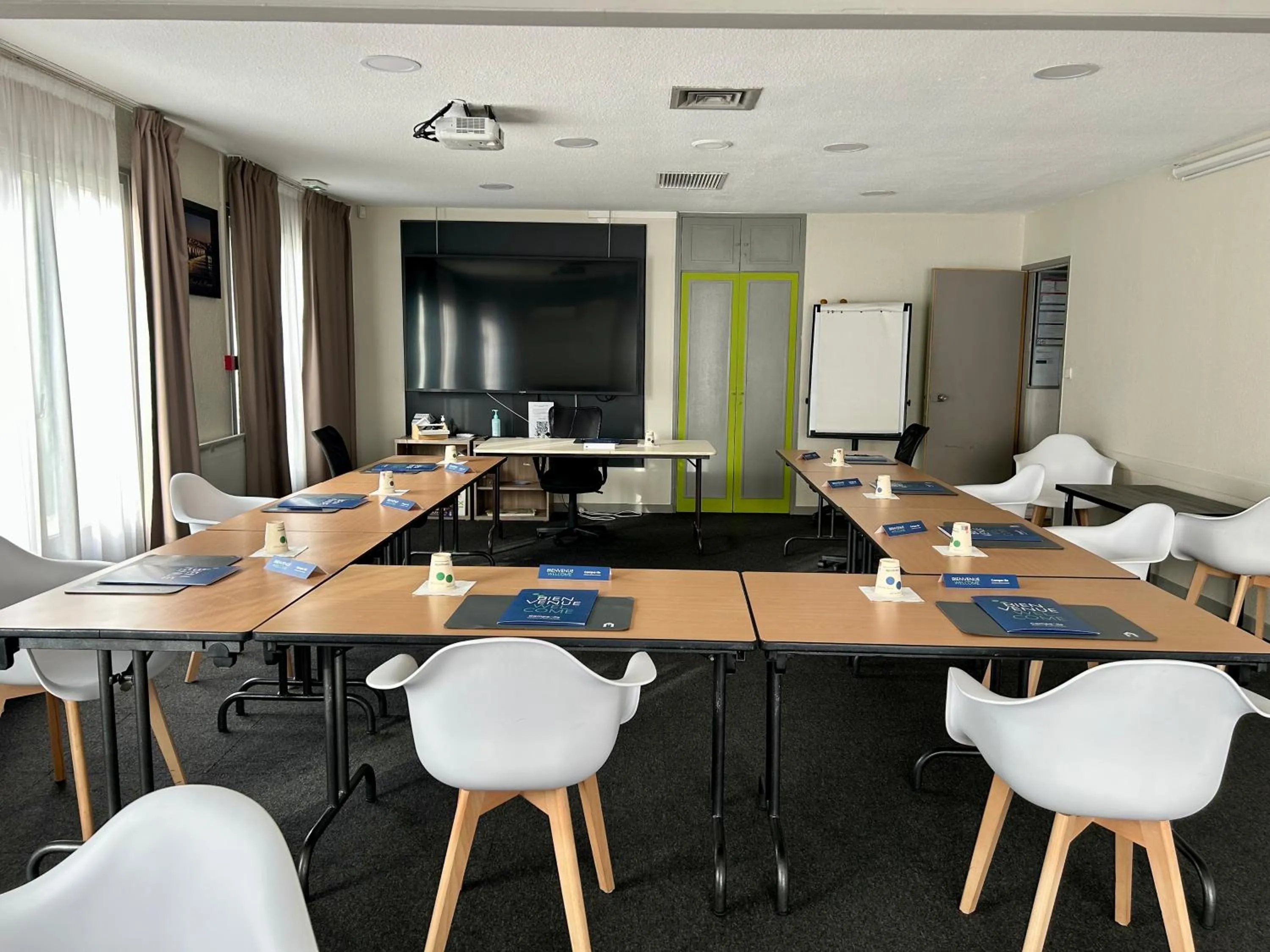 Meeting/conference room in Campanile NATURE - Bordeaux Sud Gradignan Talence