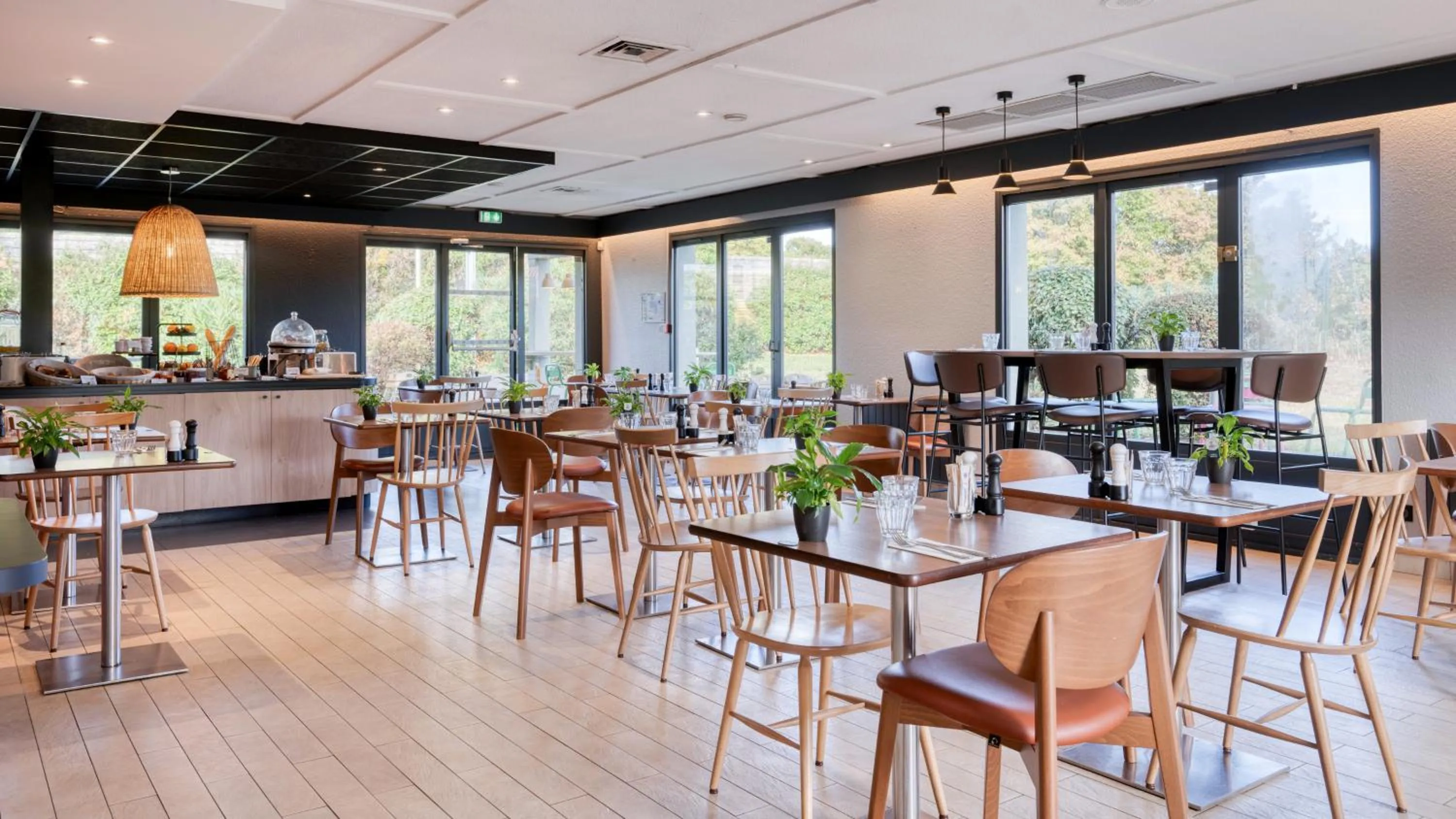 Restaurant/places to eat in Campanile NATURE - Bordeaux Sud Gradignan Talence