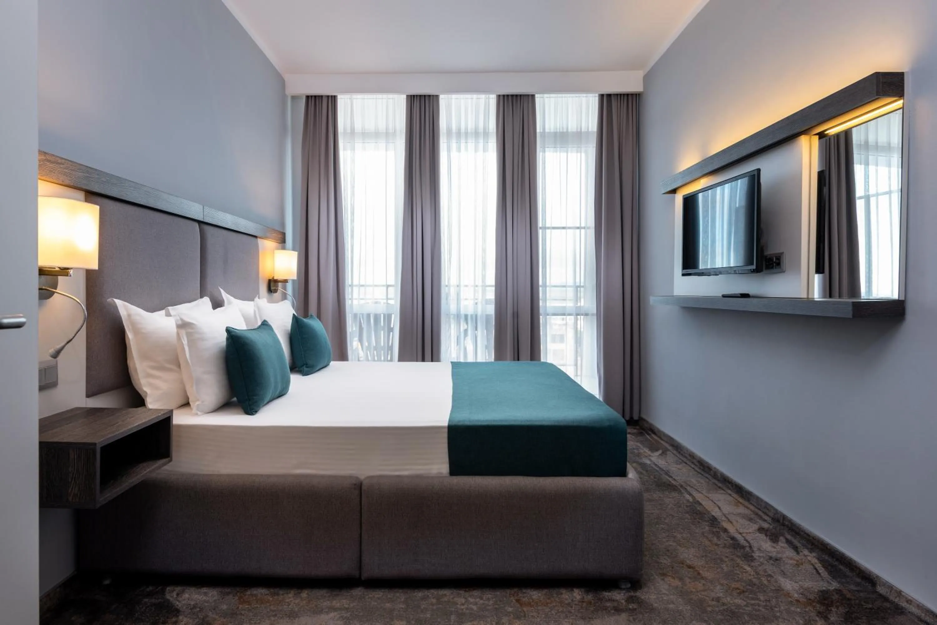 Photo of the whole room, Bed in Best Western PLUS Premium Inn