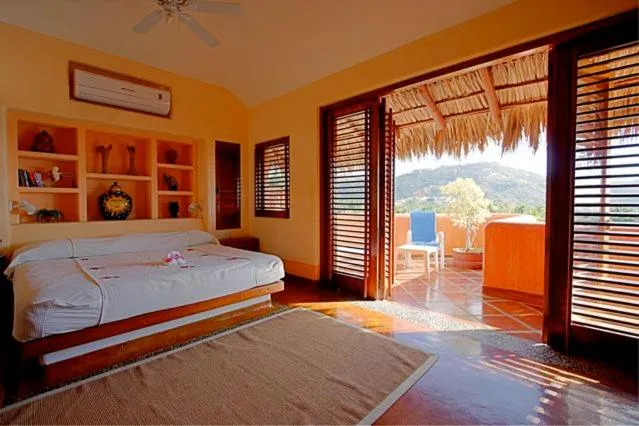 Bed in Villa Carolina Boutique Hotel ADULTS ONLY