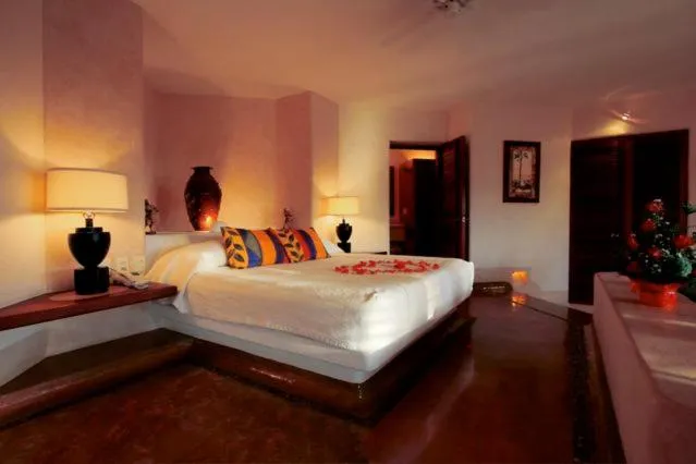 Bed in Villa Carolina Boutique Hotel ADULTS ONLY