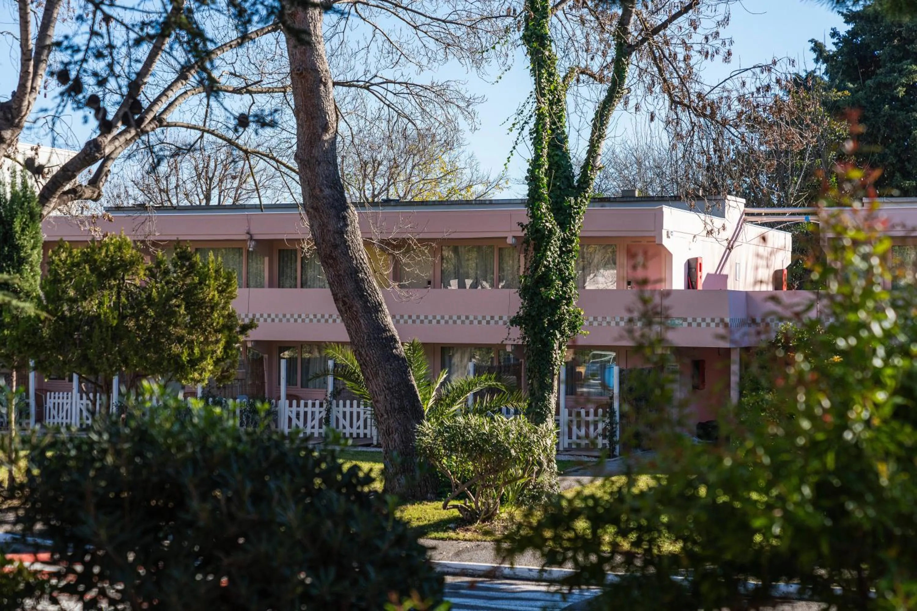 Property building in Kyriad Cannes - Mandelieu