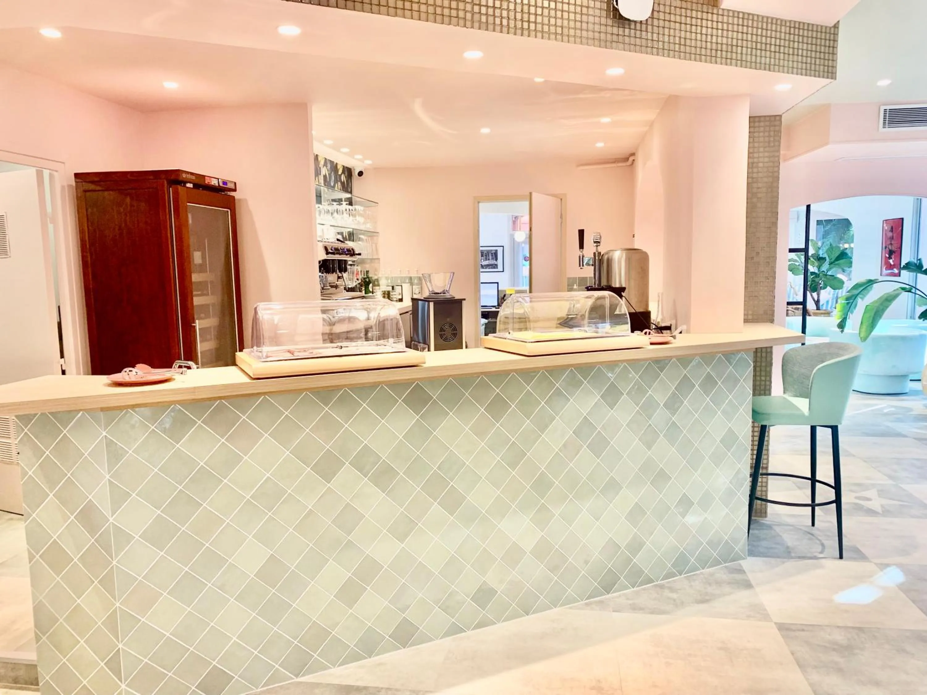 Breakfast in Kyriad Cannes - Mandelieu