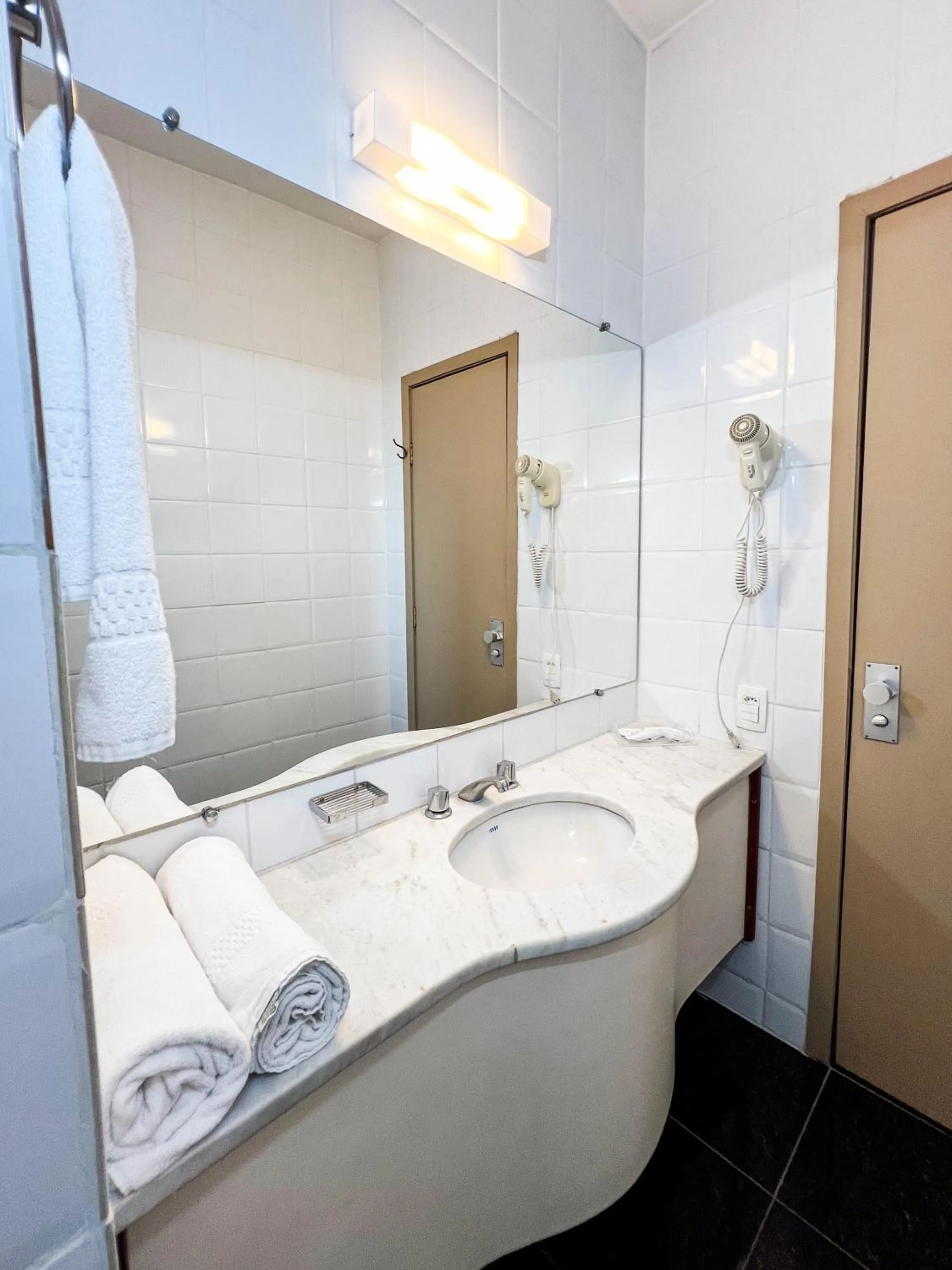 Shower in Royal Center Hotel Lourdes