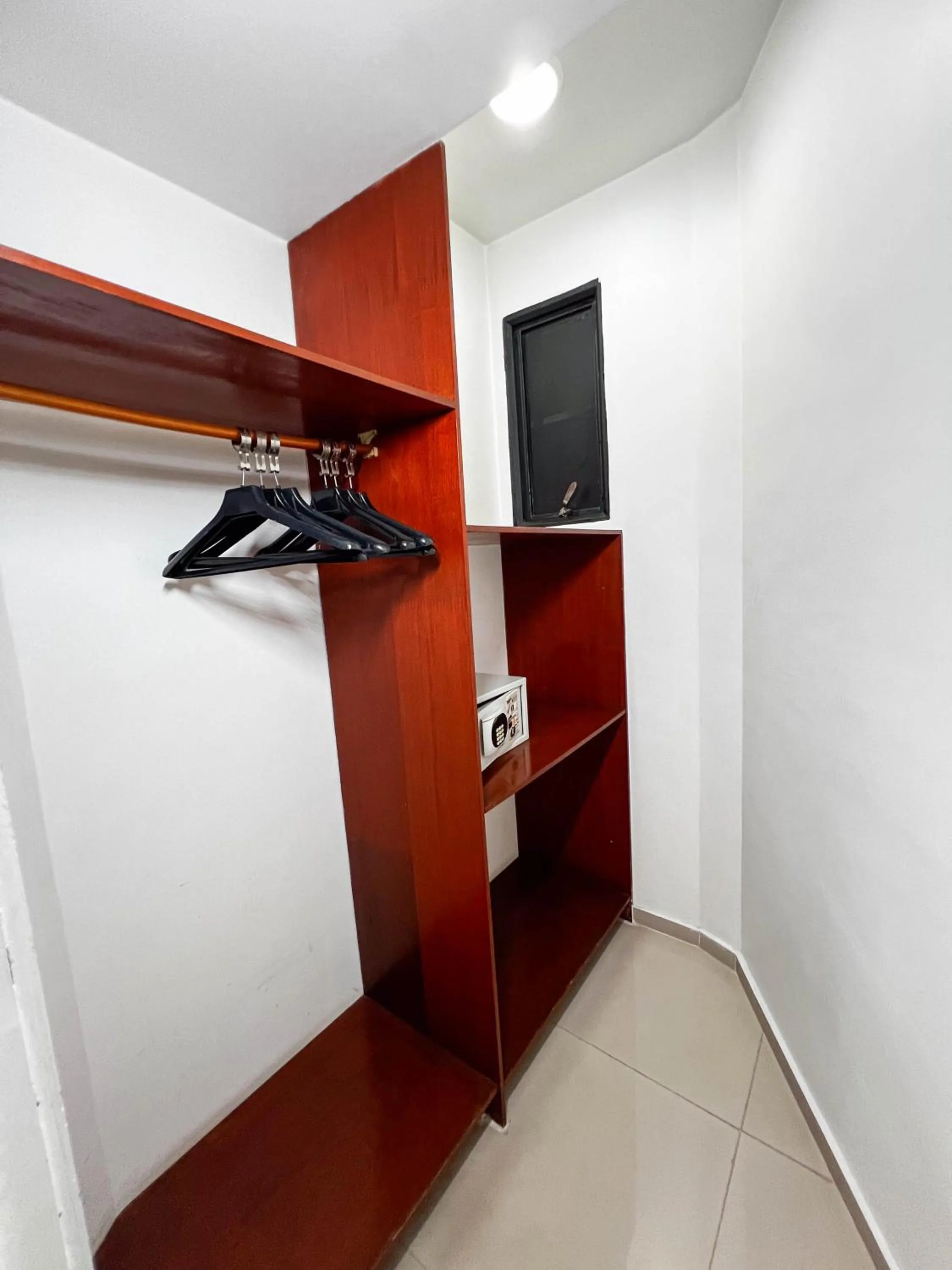 minibar in Royal Center Hotel Lourdes