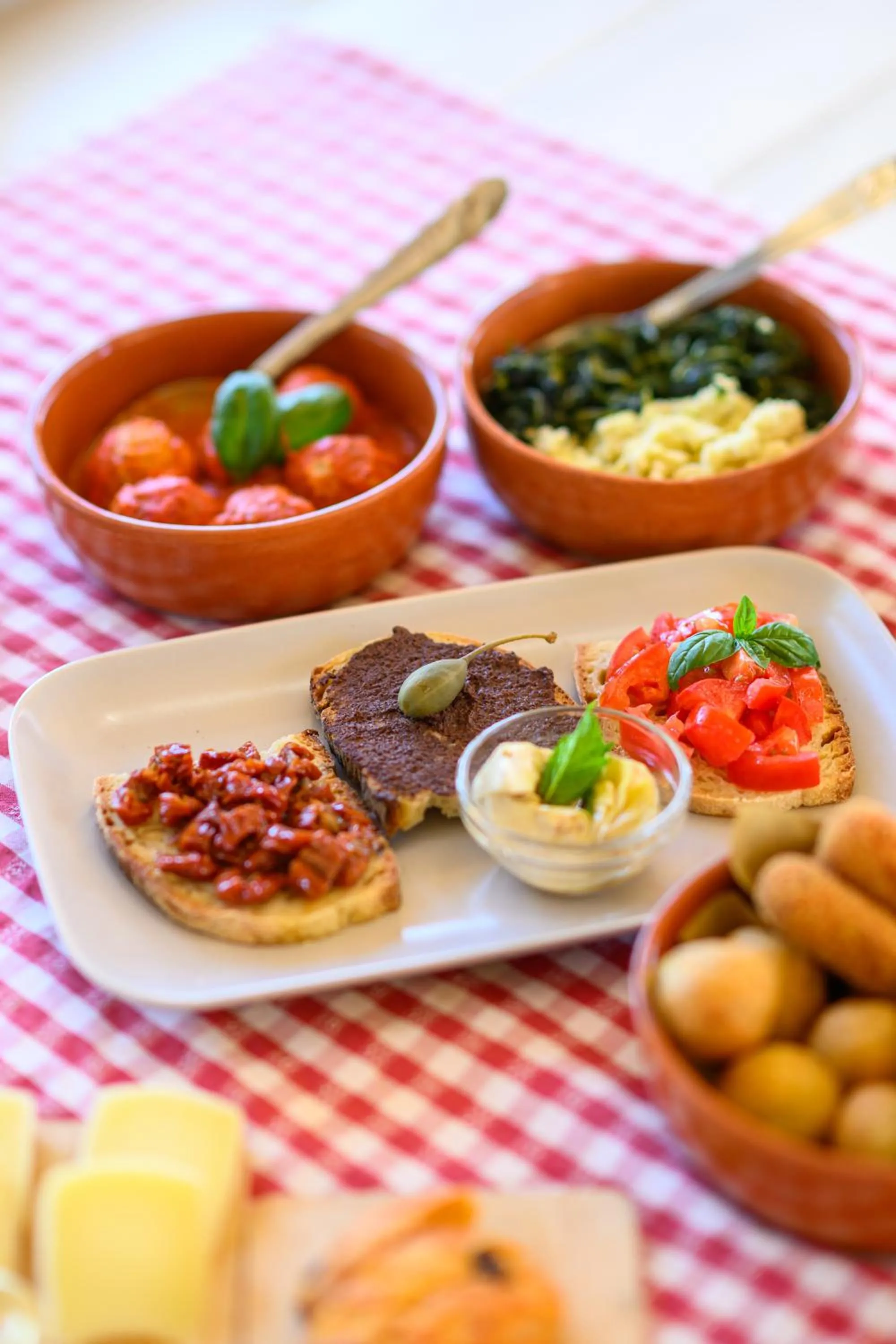 Restaurant/places to eat in Agriturismo Tenuta Calitre