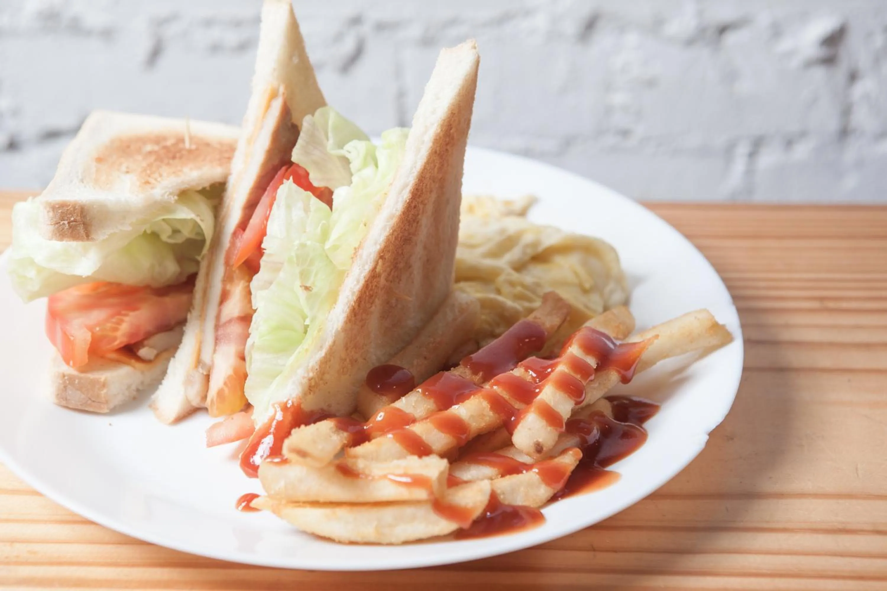 Food and drinks in Upon The Hill