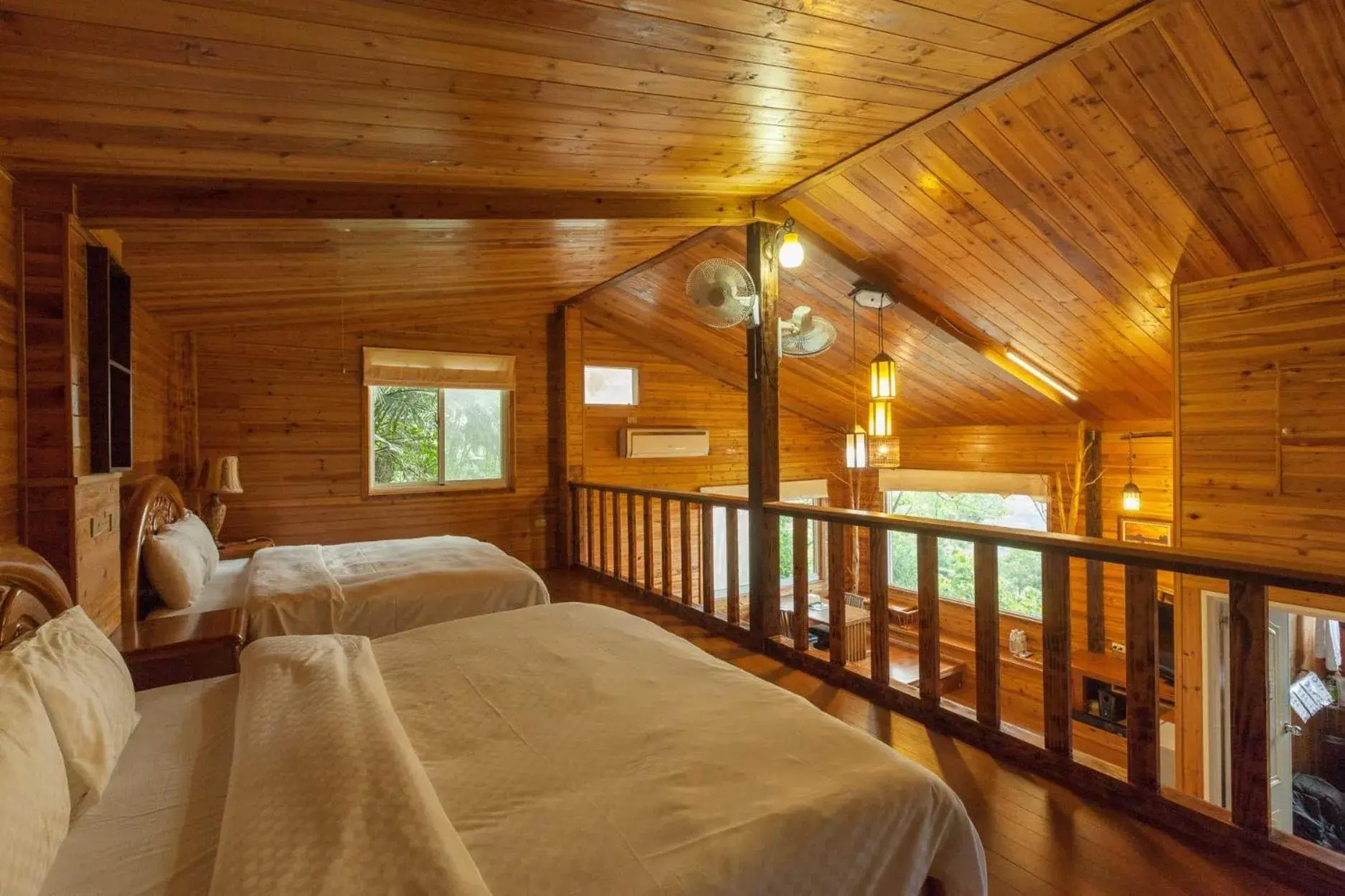 Photo of the whole room, Bed in Upon The Hill Photo of the whole room, Bed in Upon The Hill