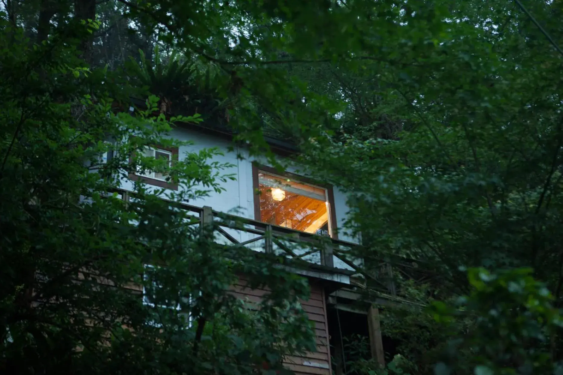 Property building in Upon The Hill Property building in Upon The Hill