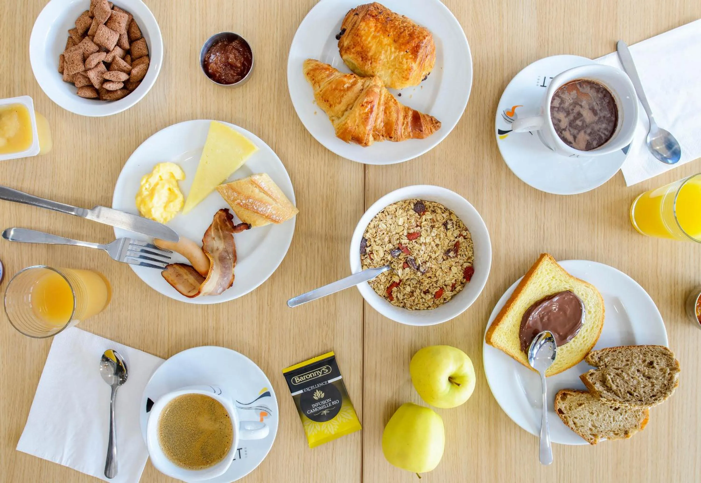 Breakfast in B&B HOTEL Albi