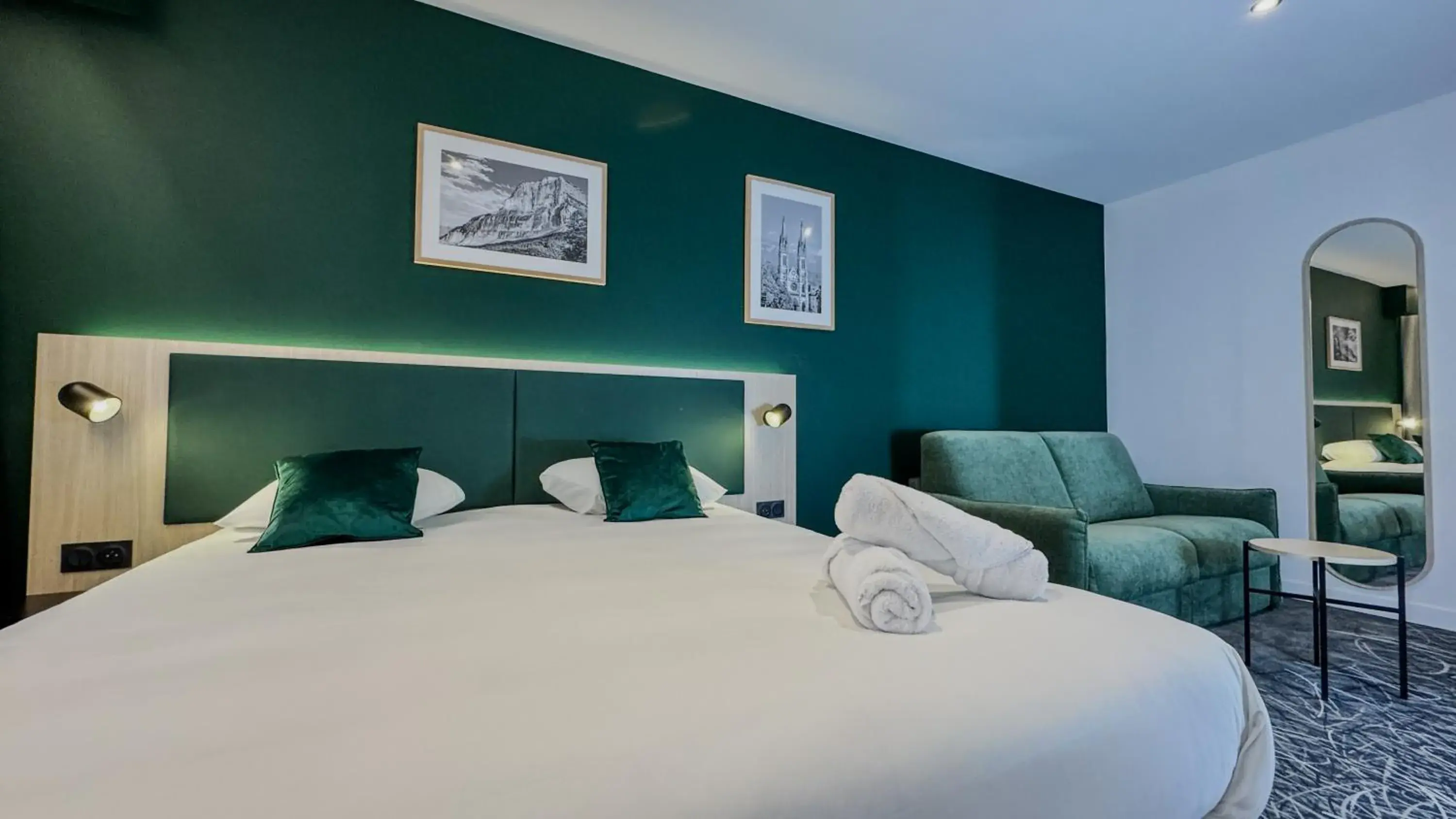 Bed in Best Western Voiron Centre Bed in Best Western Voiron Centre