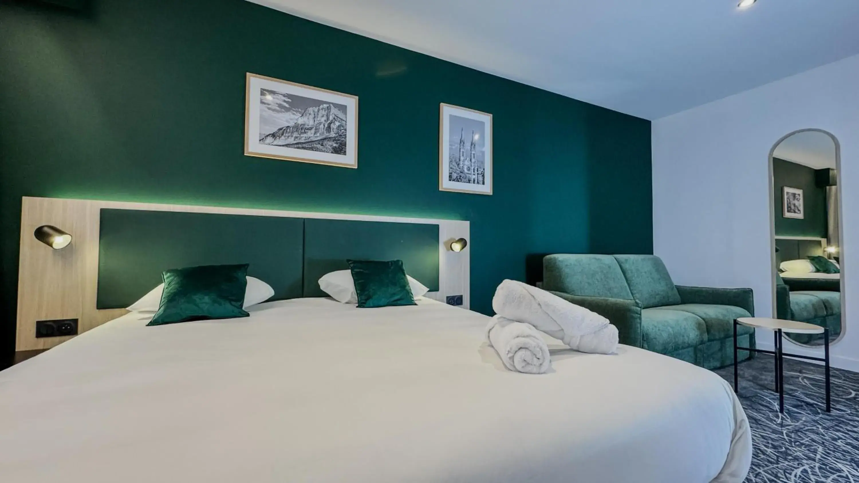 Bed in Best Western Voiron Centre Bed in Best Western Voiron Centre