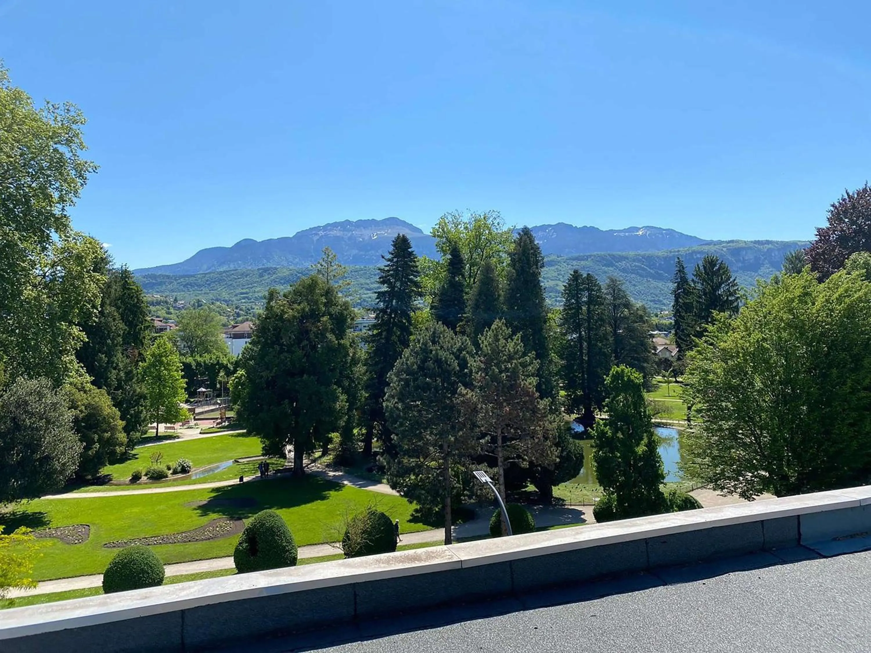 Property building in Best Western Voiron Centre