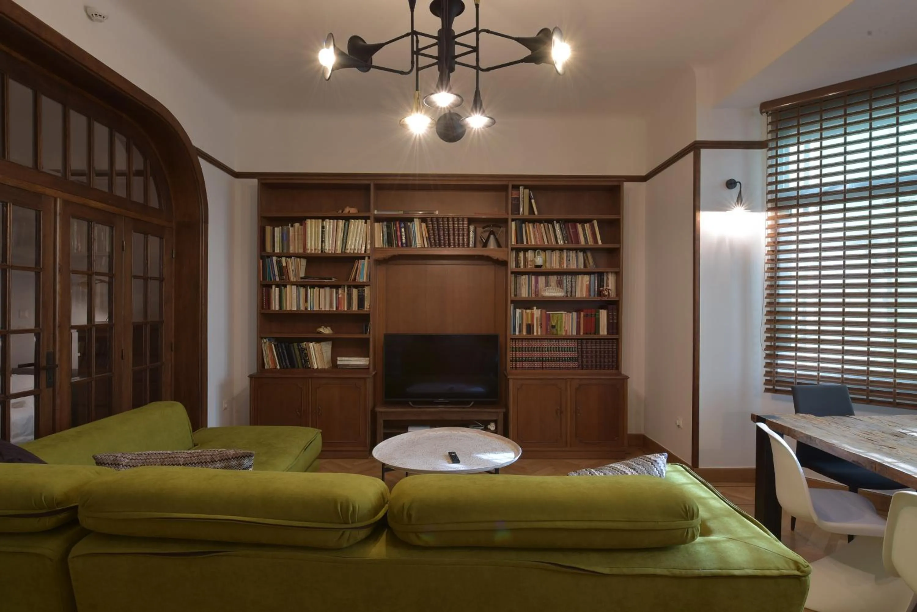 Library in Kolonaki Deco Apartment