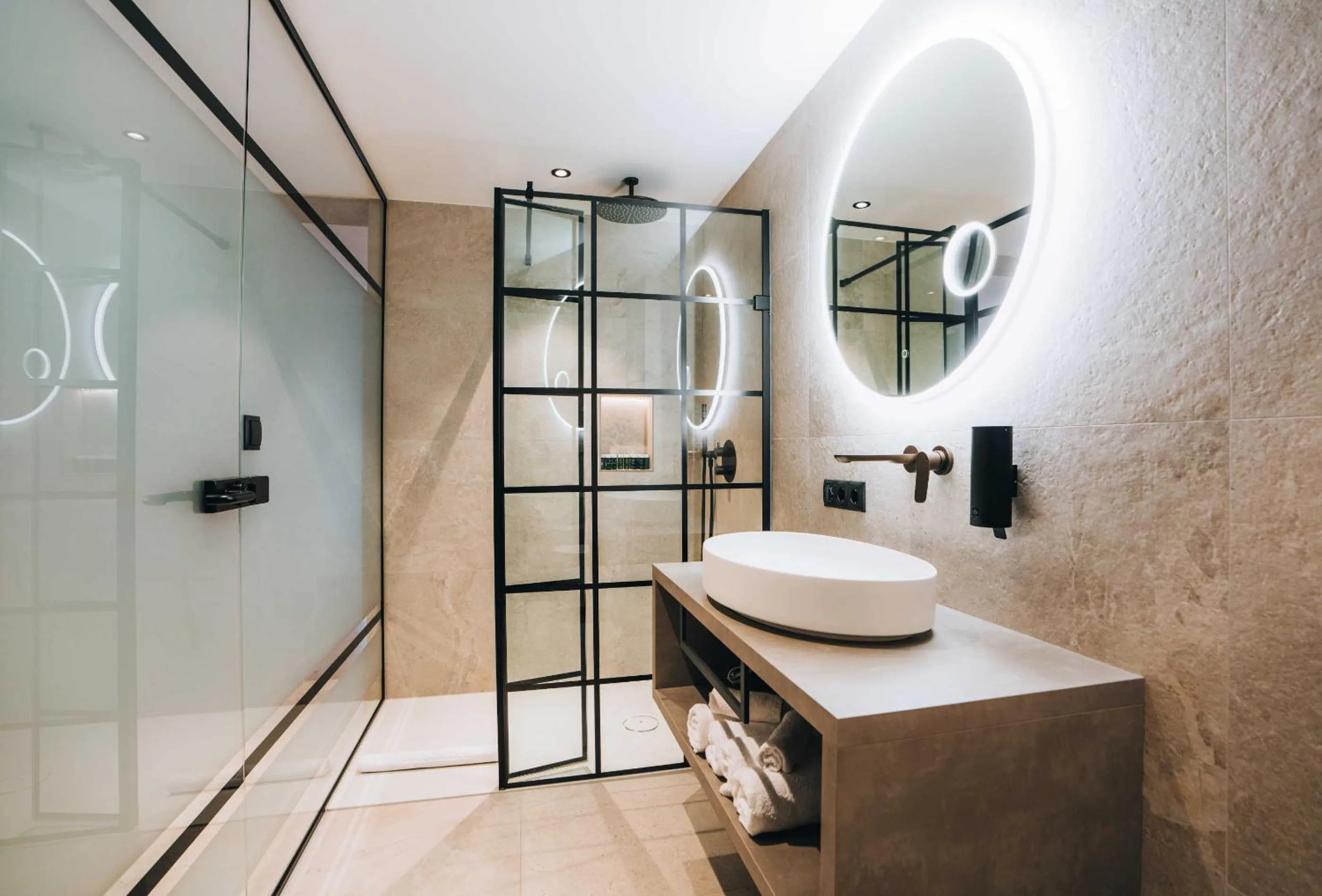 Shower in Grünwald Resort Sölden