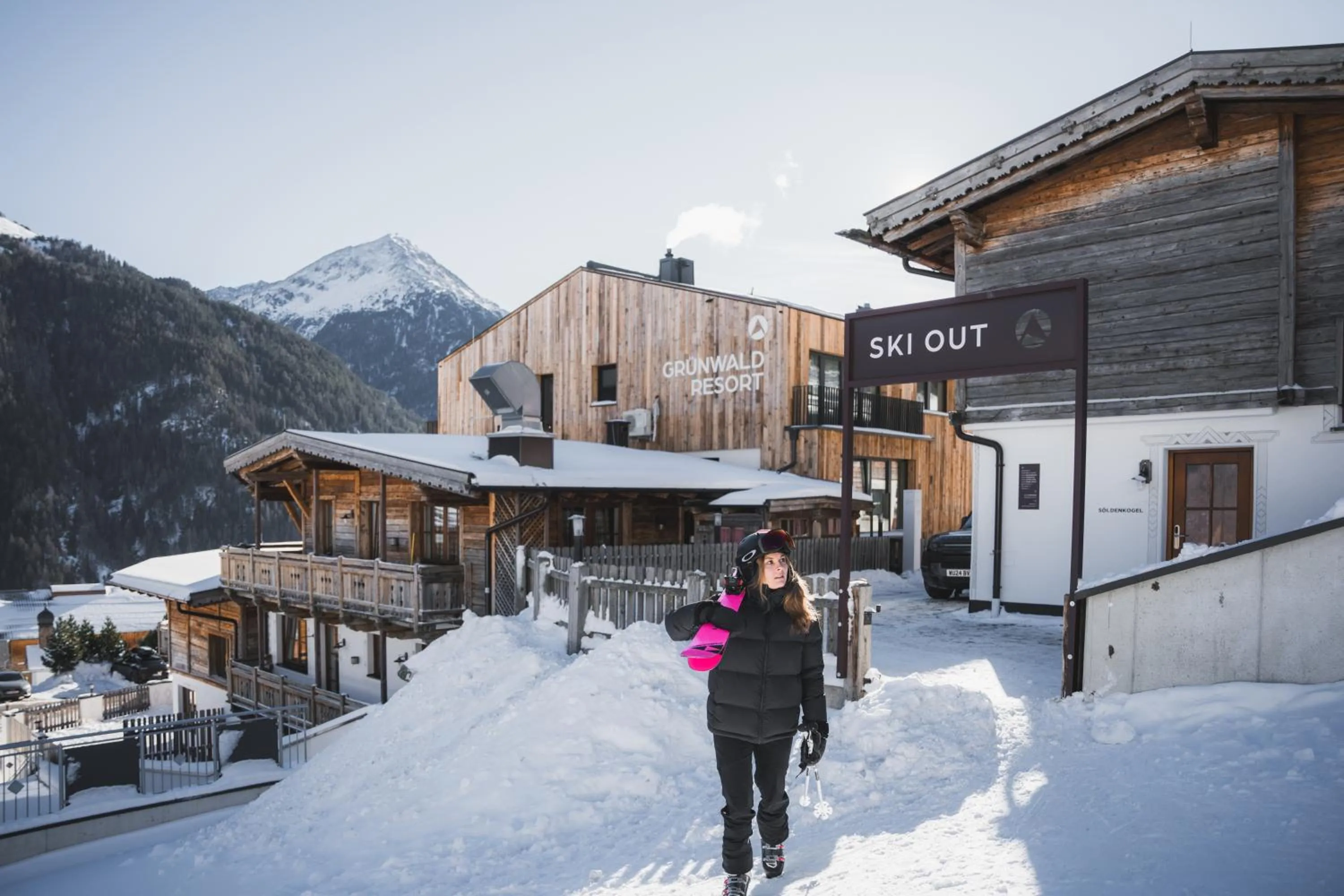 Skiing in Grünwald Resort Sölden