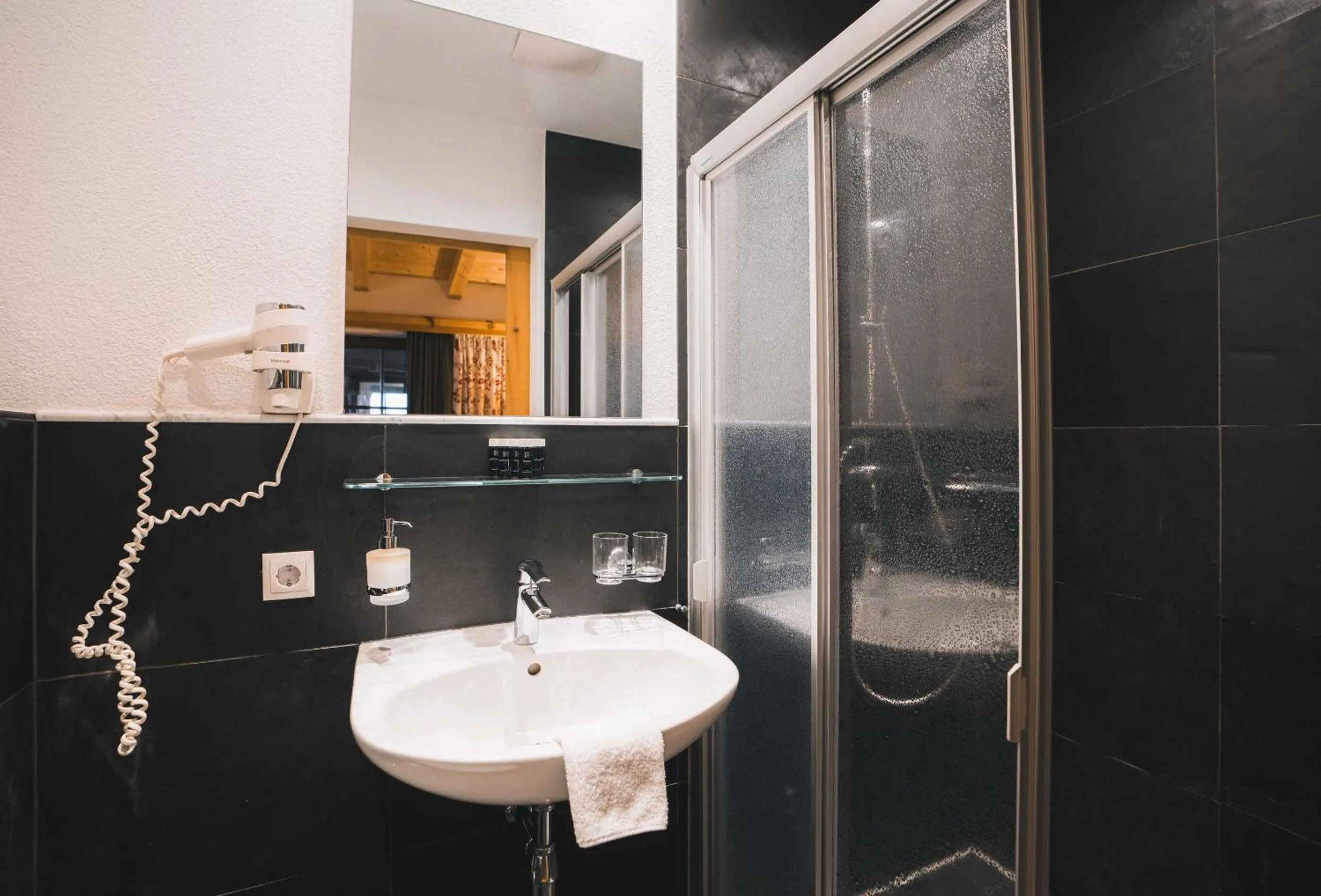 Shower in Grünwald Resort Sölden