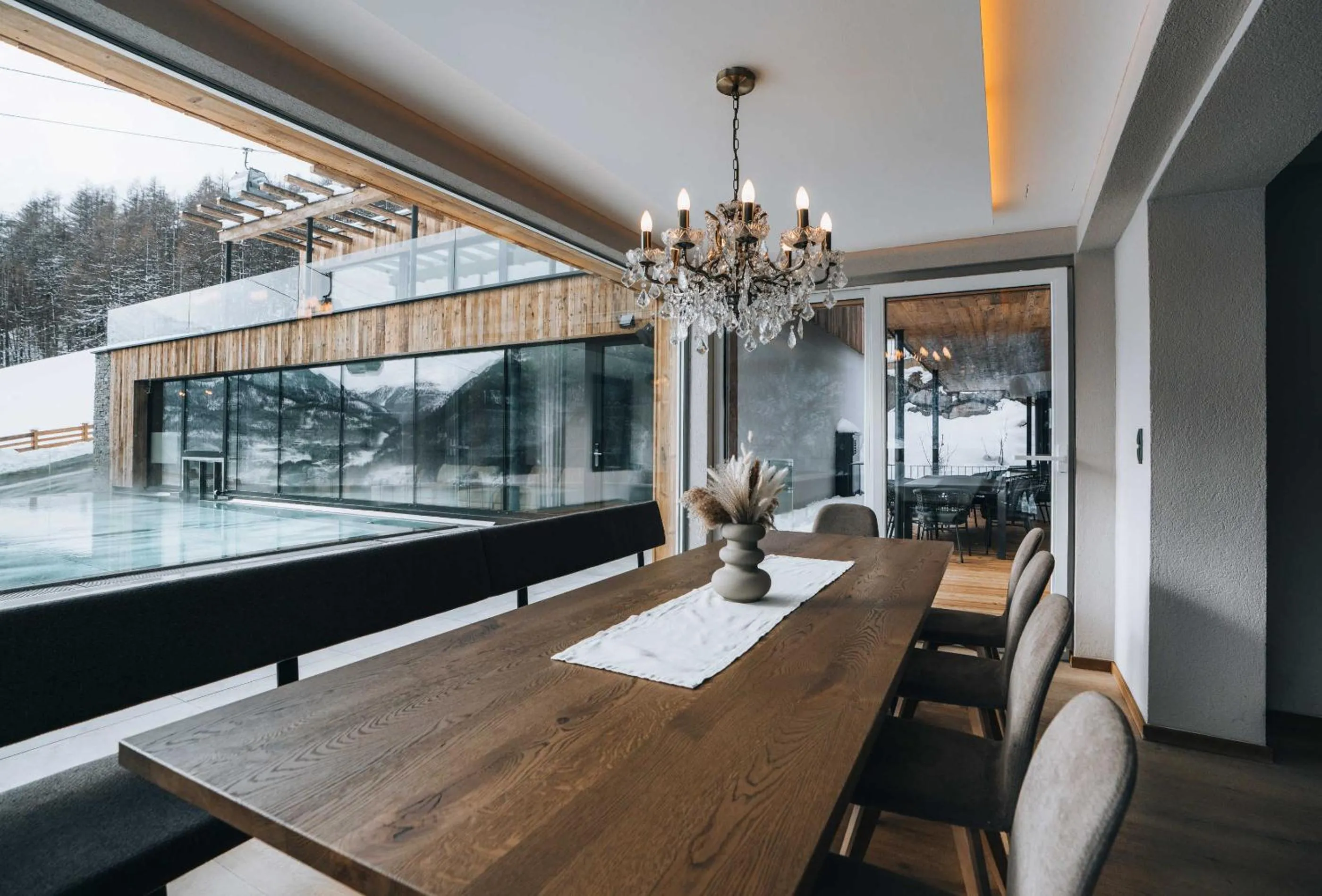 Pool view in Grünwald Resort Sölden