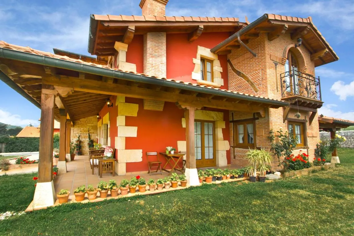 Property building in Posada La Fabula