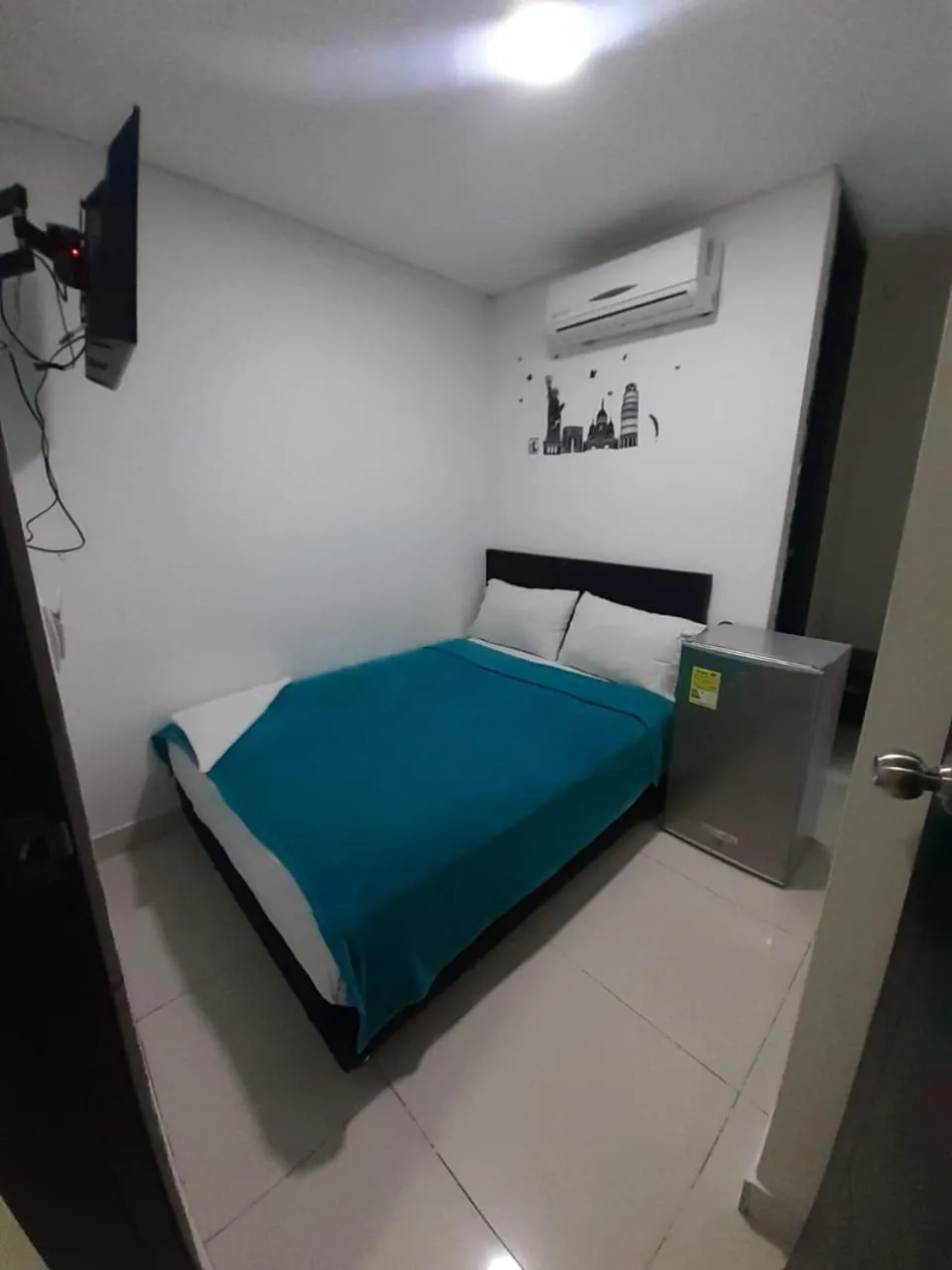 Photo of the whole room, Bed in Hotel La Mar Cartagena