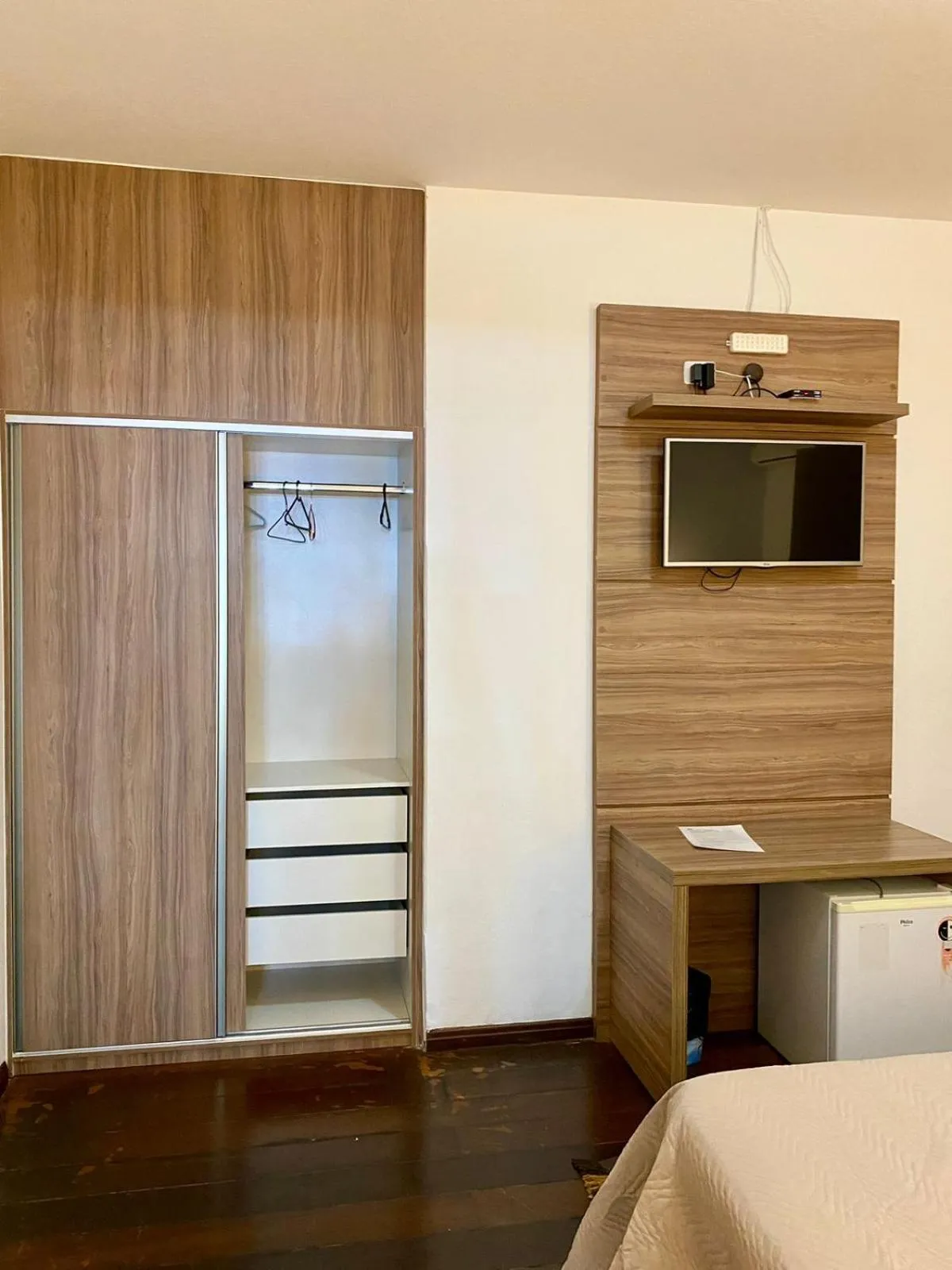 Photo of the whole room, Bed in Pousada o Amanhecer