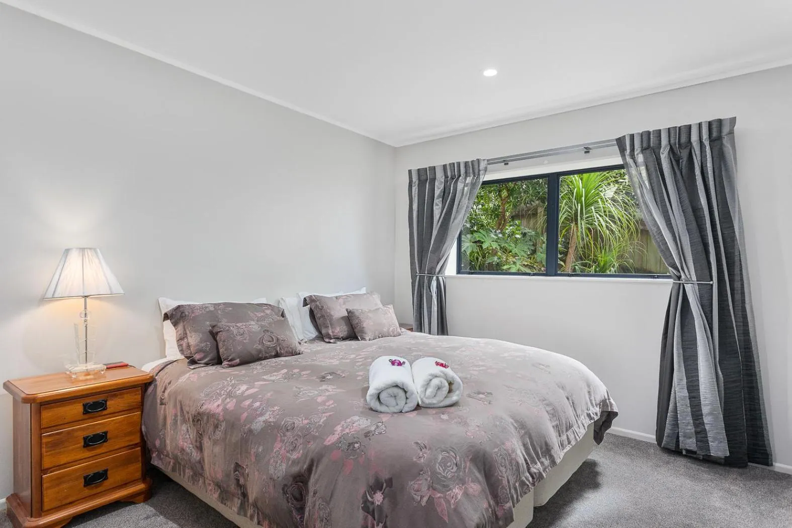 Bed in Ohope Heights