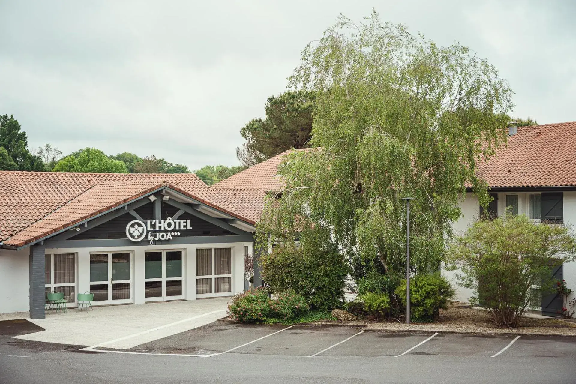 Property building in L'hôtel by JOA de Saint-Paul-Lès-Dax Property building in L'hôtel by JOA de Saint-Paul-Lès-Dax