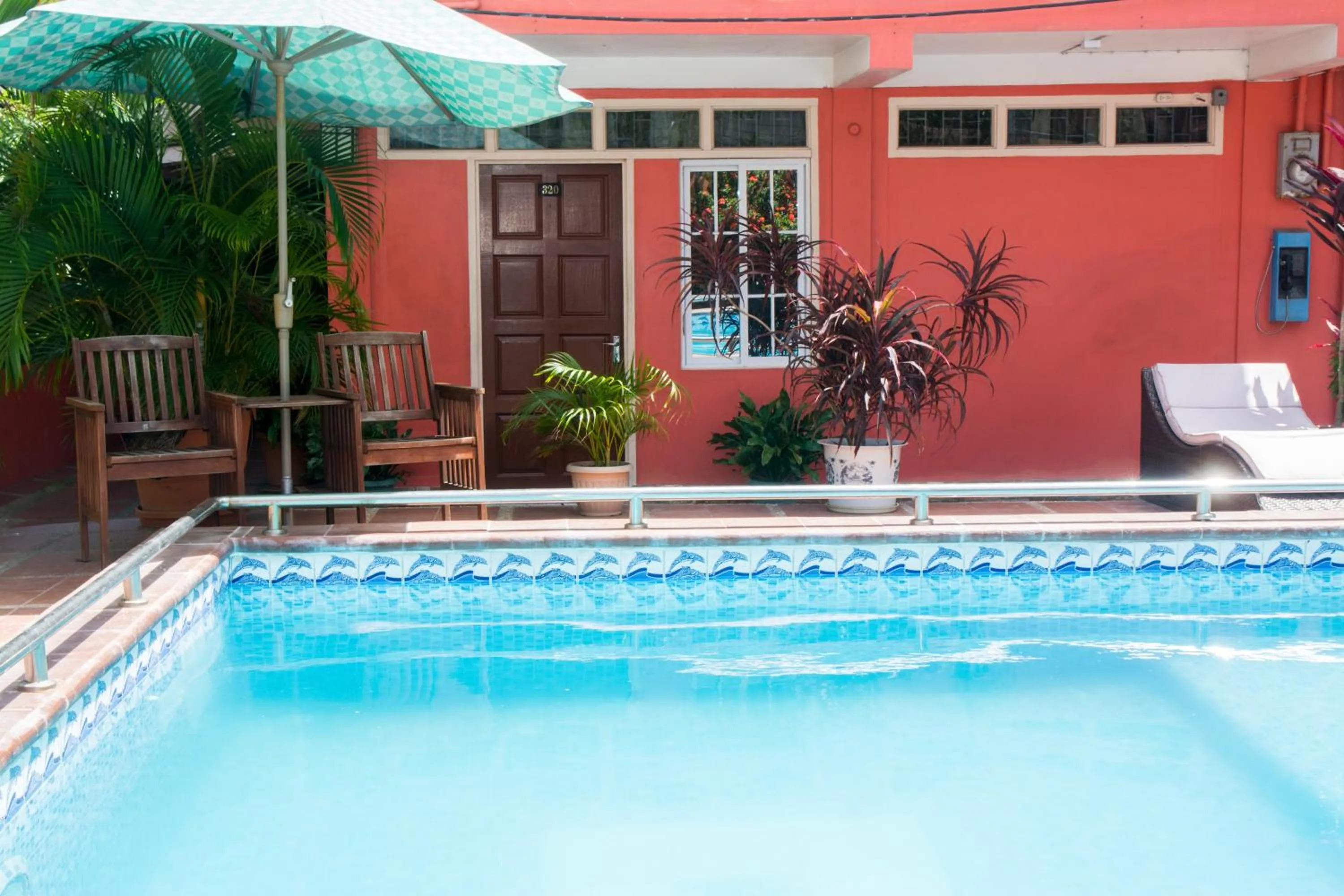 Patio in Windjammer International Cuisine & Comfort Inn