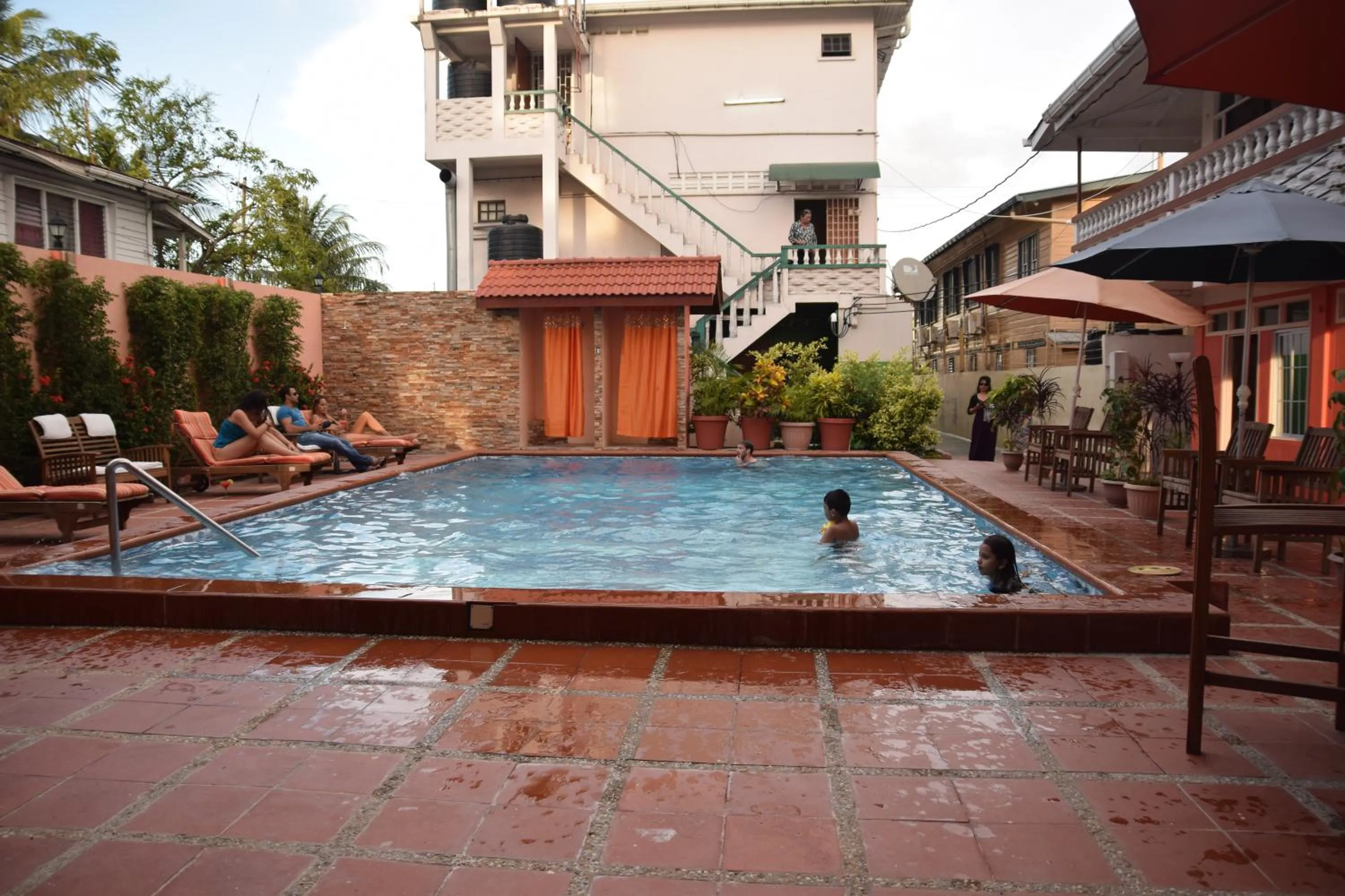 Swimming pool in Windjammer International Cuisine & Comfort Inn