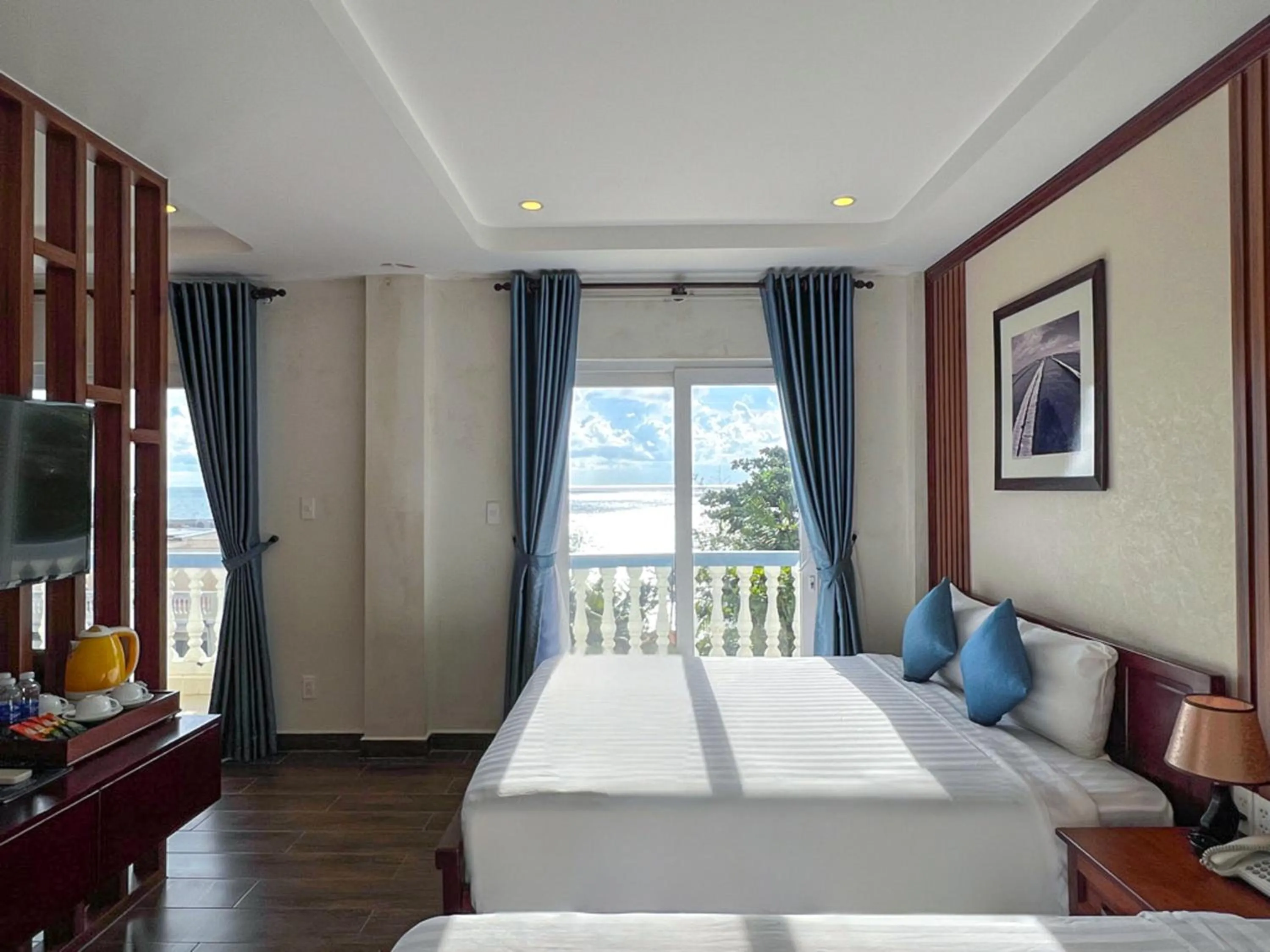 Balcony/Terrace, Bed in Brenta Phu Quoc Hotel