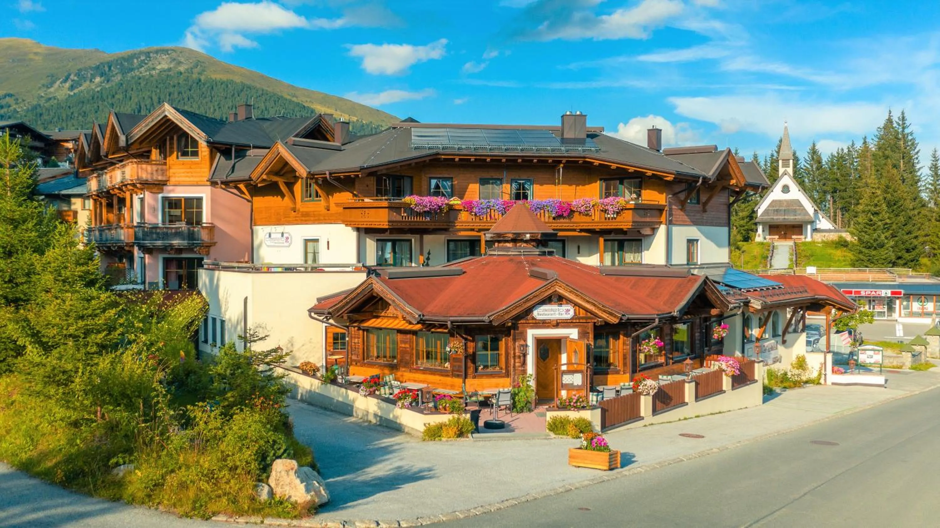Property building in Biohotel Castello Königsleiten