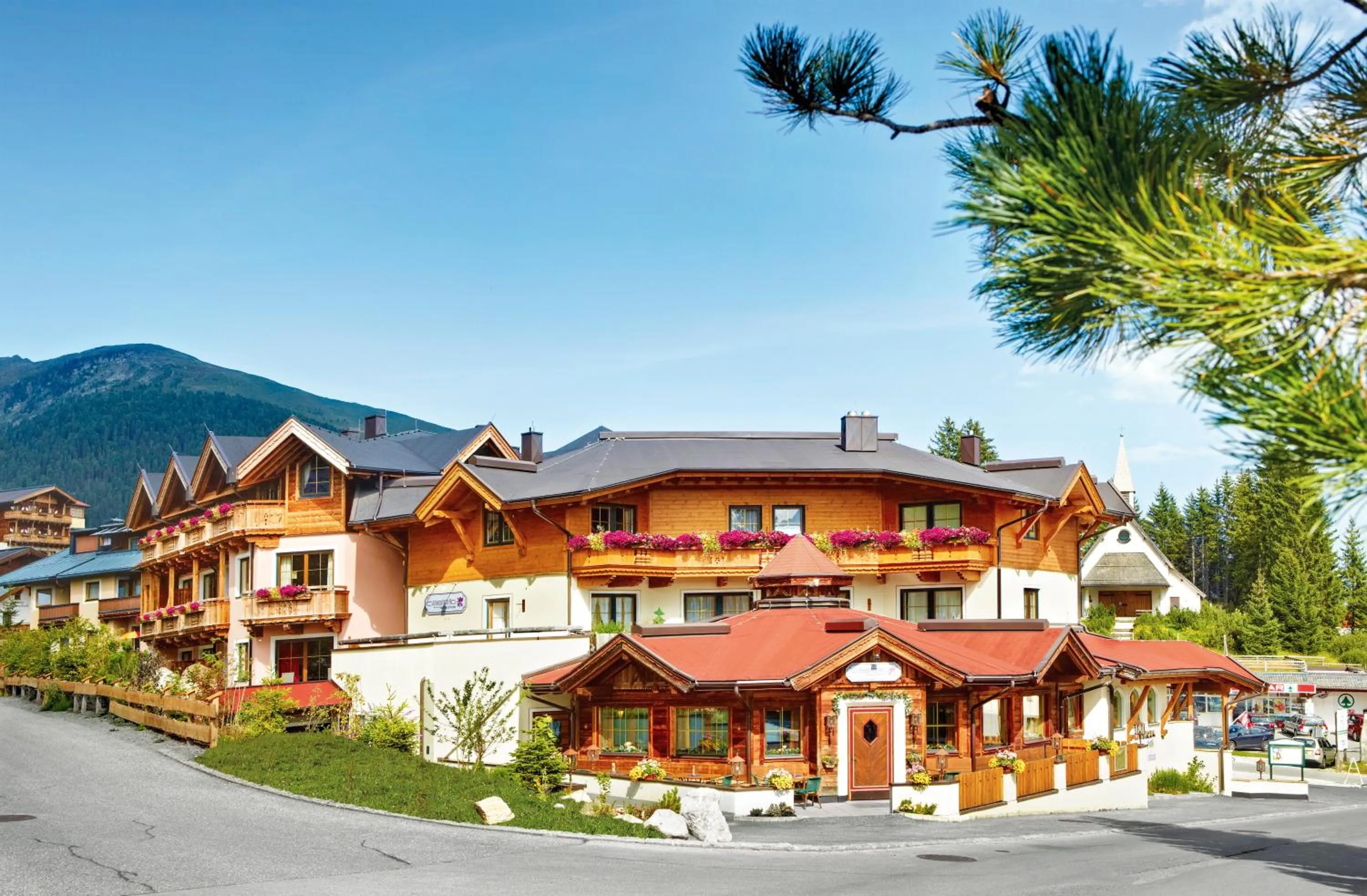 Facade/entrance in Biohotel Castello Königsleiten