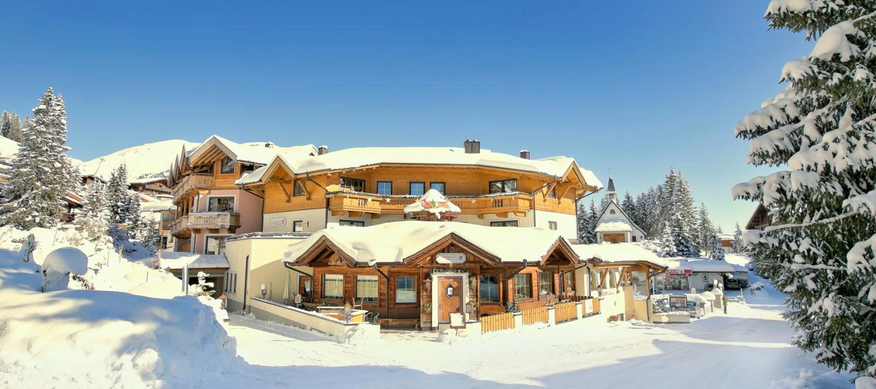 Property building in Biohotel Castello Königsleiten