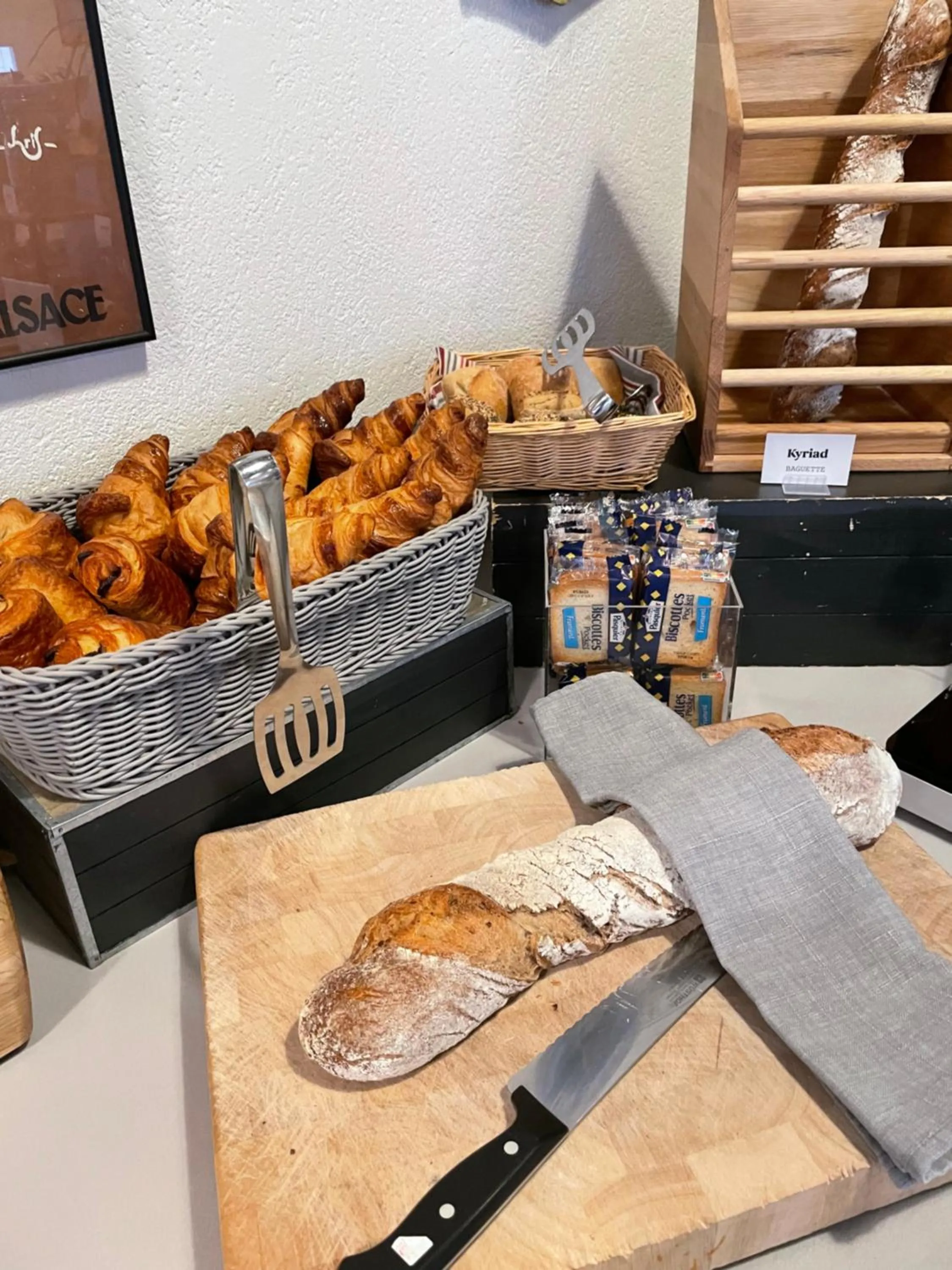 Buffet breakfast in Hôtel Restaurant Kyriad Mulhouse Nord Illzach