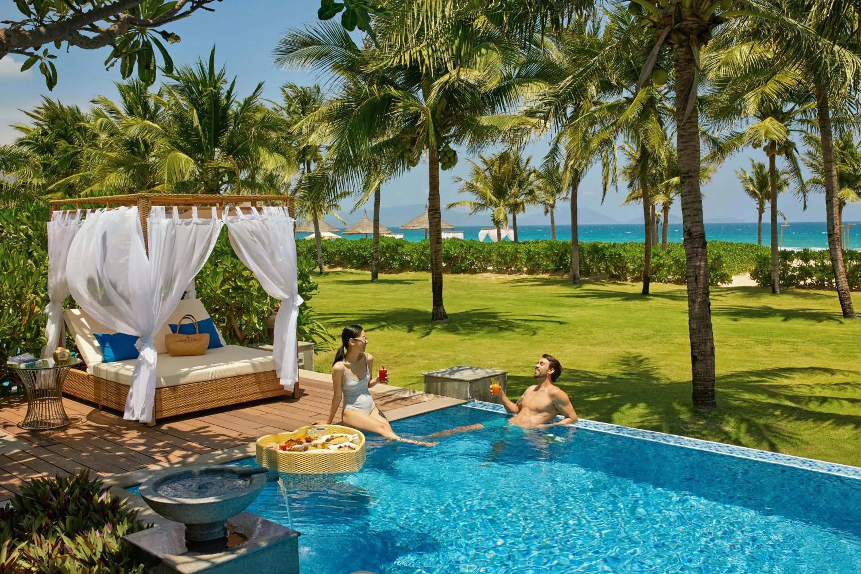 Garden in Meliá Vinpearl Cam Ranh Beach Resort