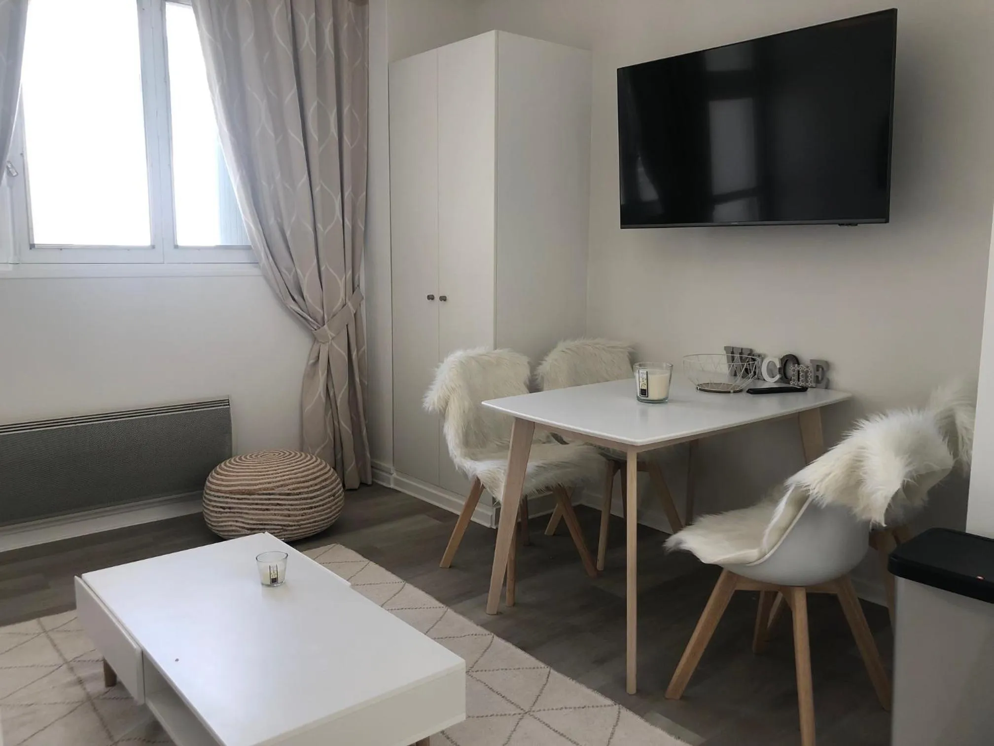 Meals in Kyriad Saumur Hyper Centre Hôtel, Appartements, Séminaires et SPA soins Sothys Paris