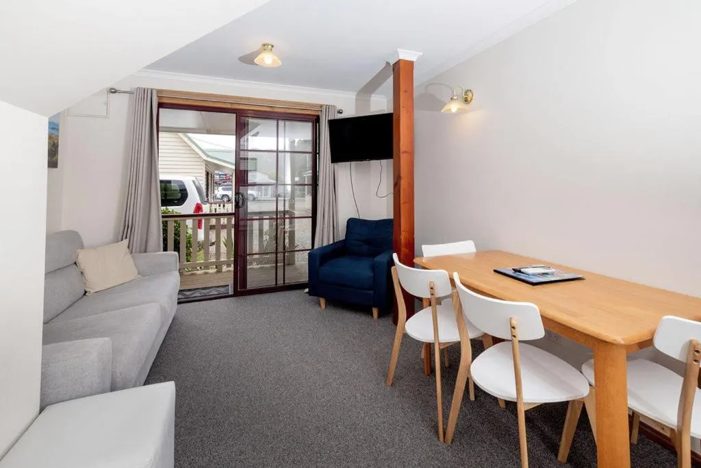 Kitty's Cottages - Managed by BIG4 Strahan Holiday Retreat