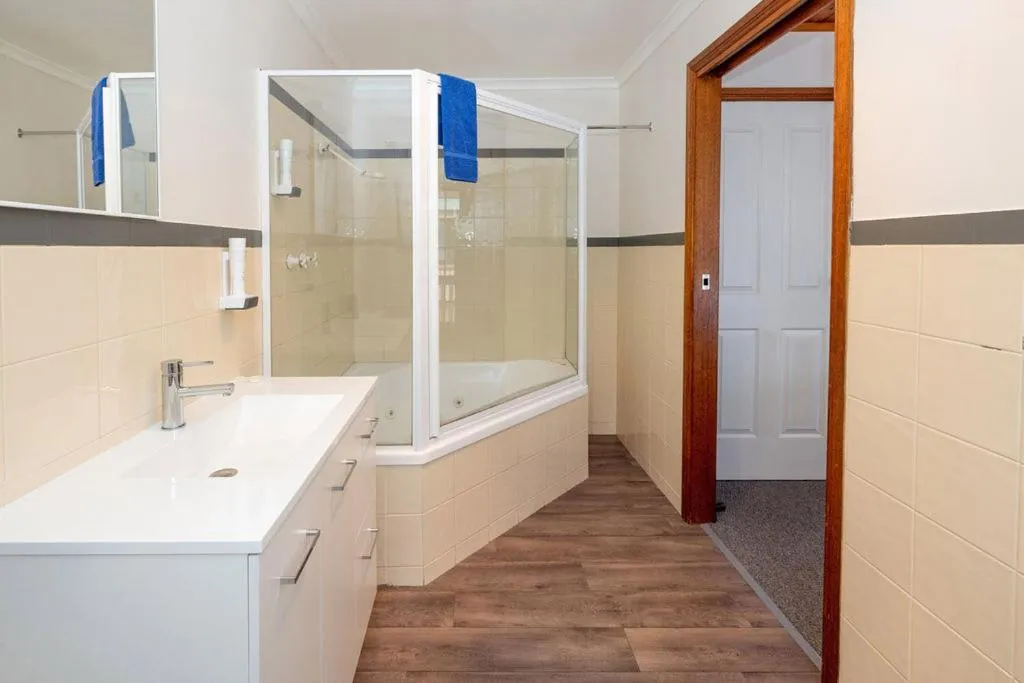 Kitty's Cottages - Managed by BIG4 Strahan Holiday Retreat