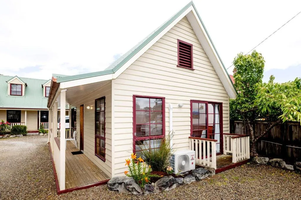 Kitty's Cottages - Managed by BIG4 Strahan Holiday Retreat