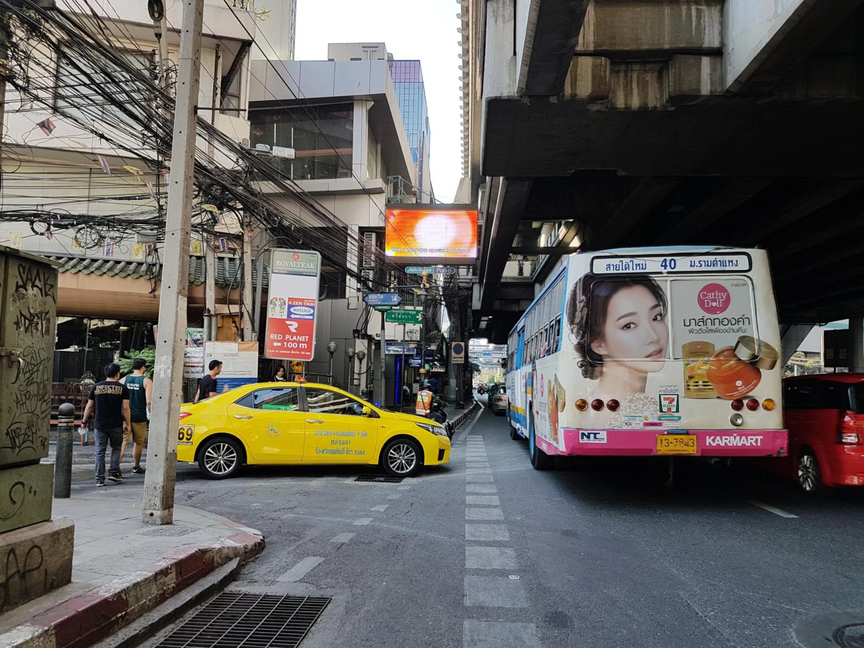 Nearby landmark in 14 Place Sukhumvit Suites