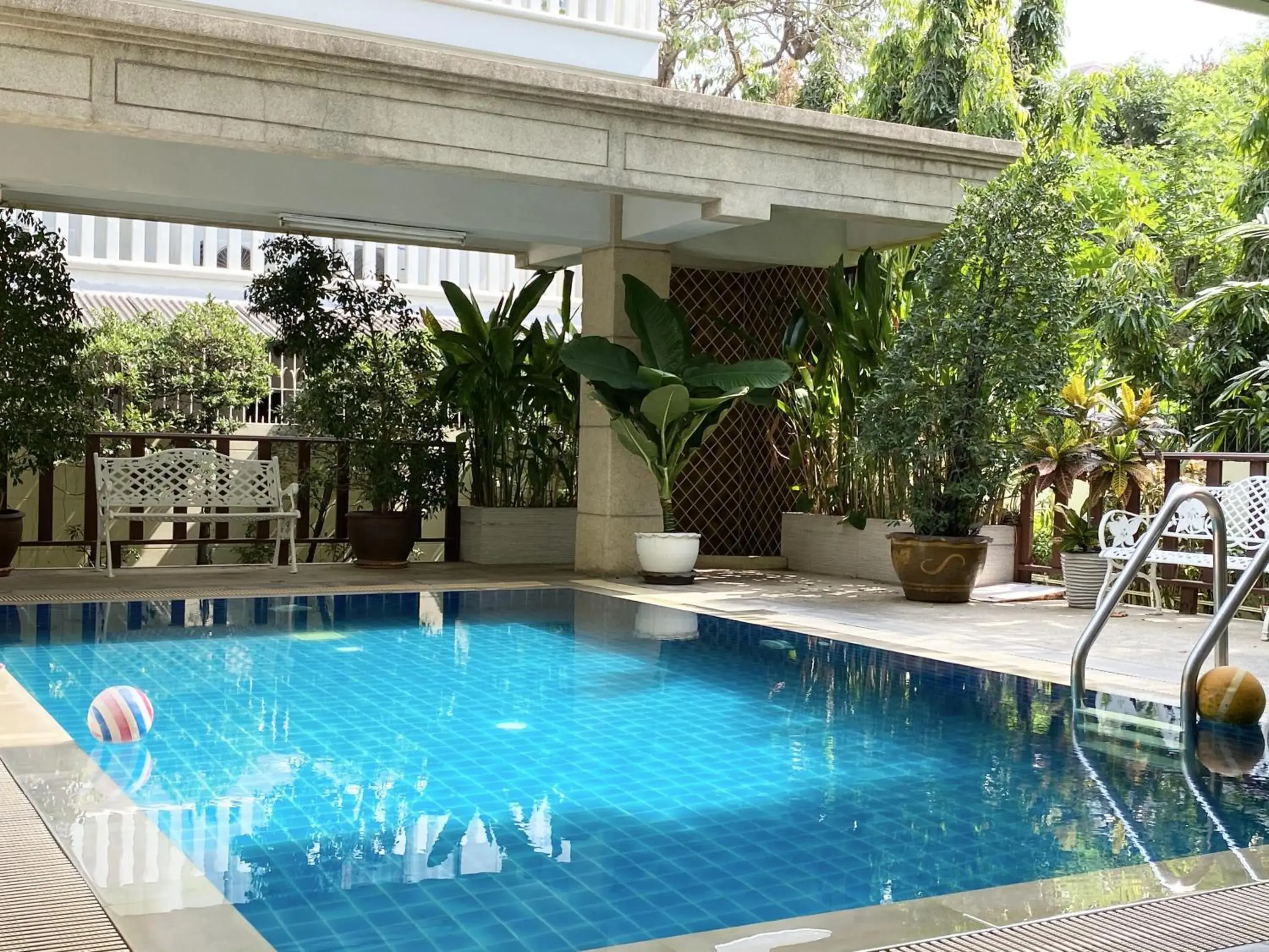 14 Place Sukhumvit Suites 14 Place Sukhumvit Suites