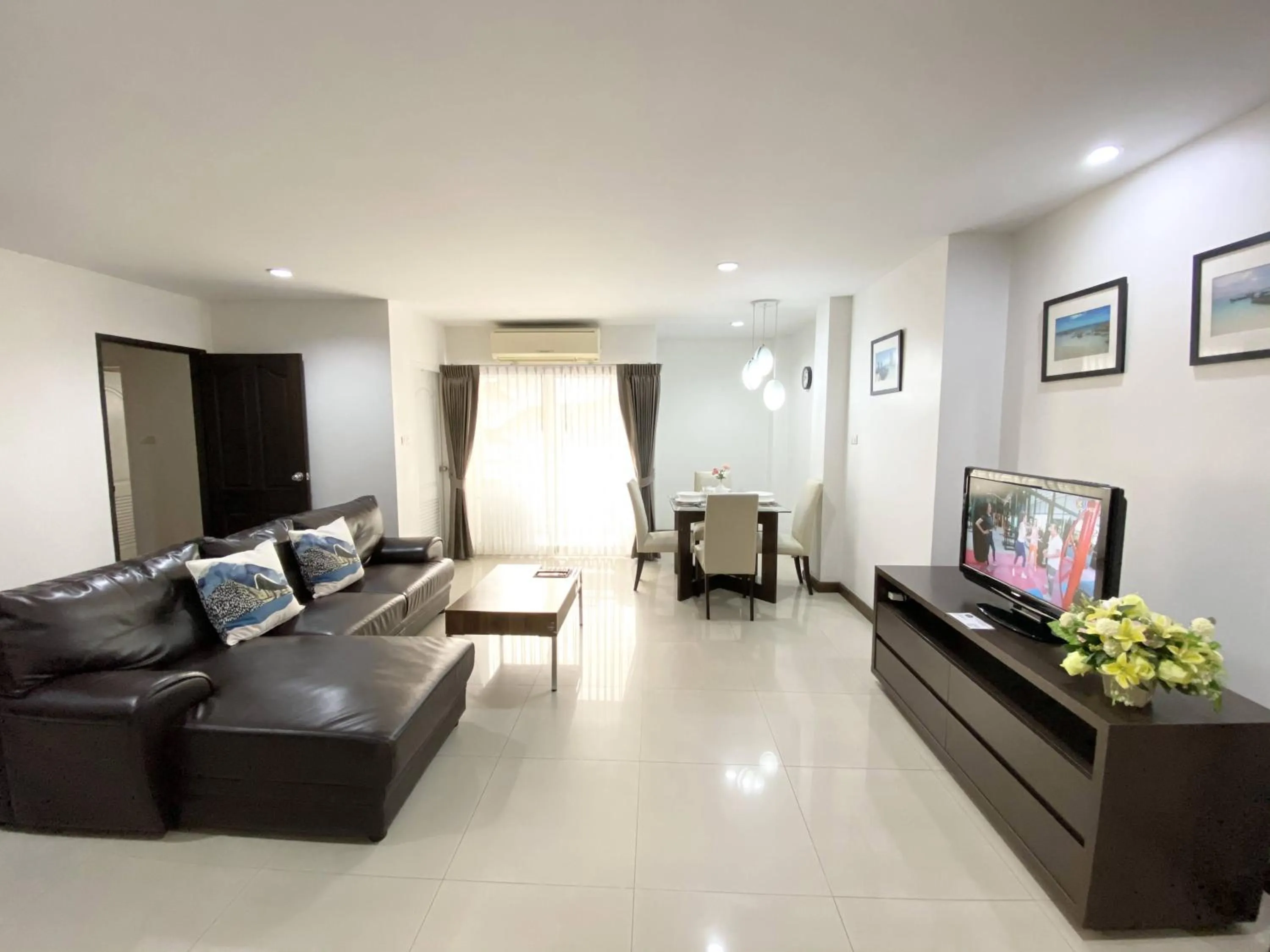Living room in 14 Place Sukhumvit Suites