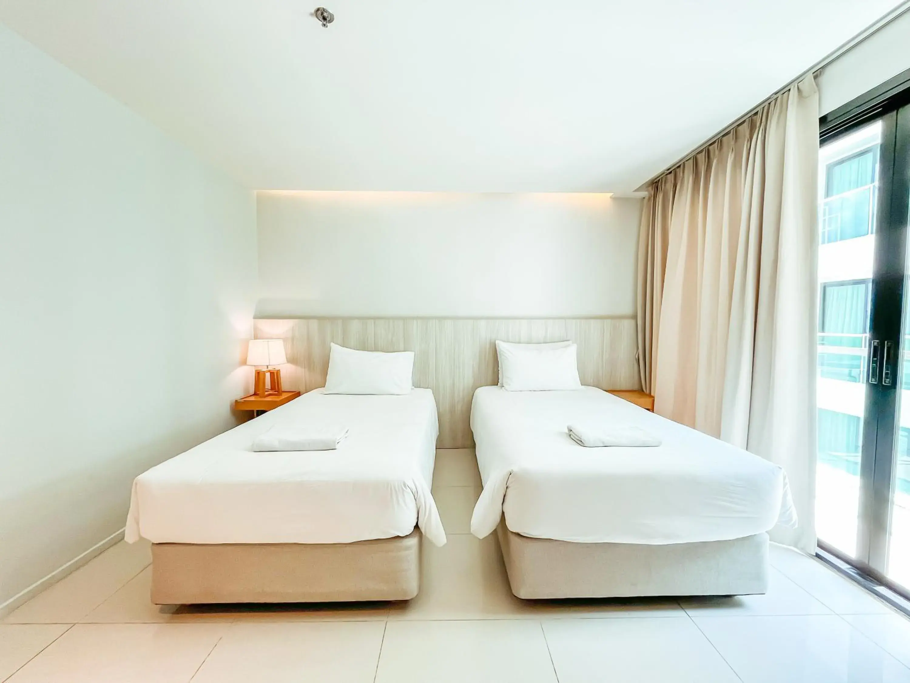 Bedroom, Bed in Zand Morada Pattaya