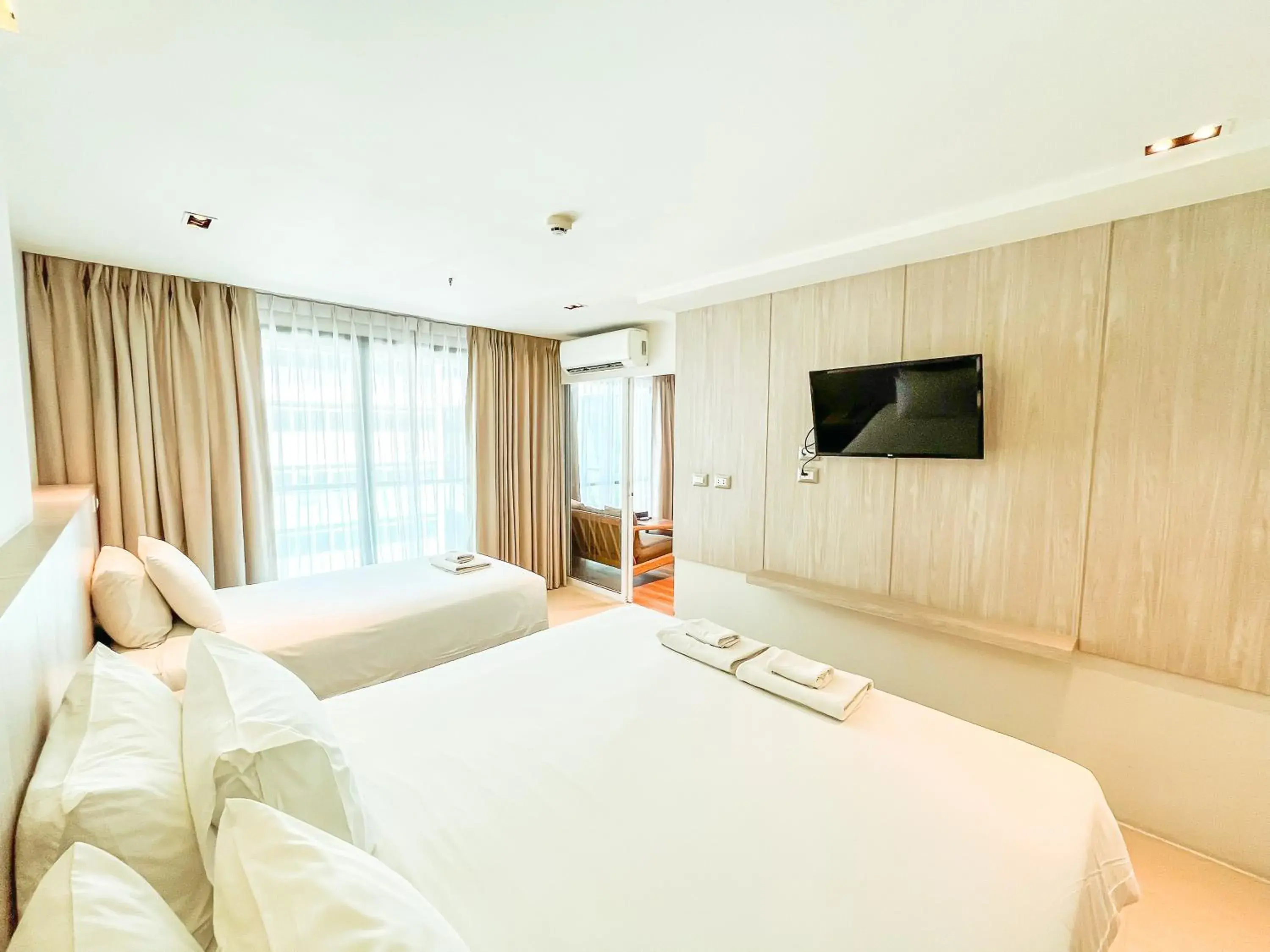 Bedroom, Bed in Zand Morada Pattaya