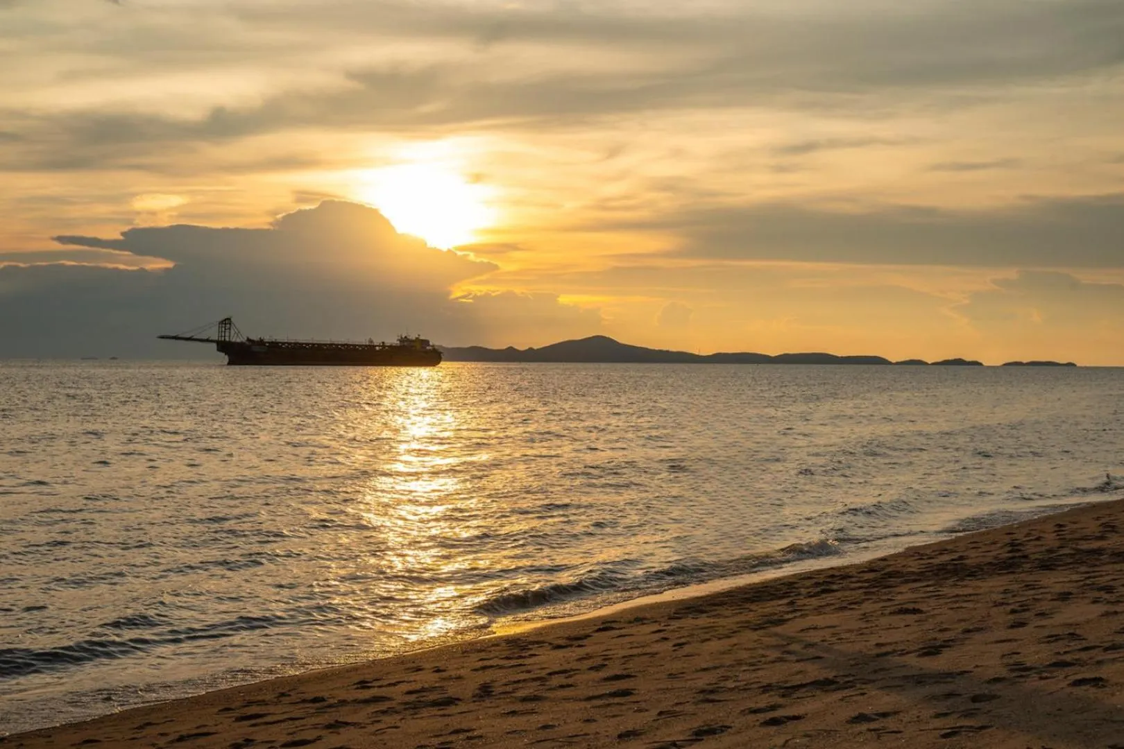 Sunset in Zand Morada Pattaya