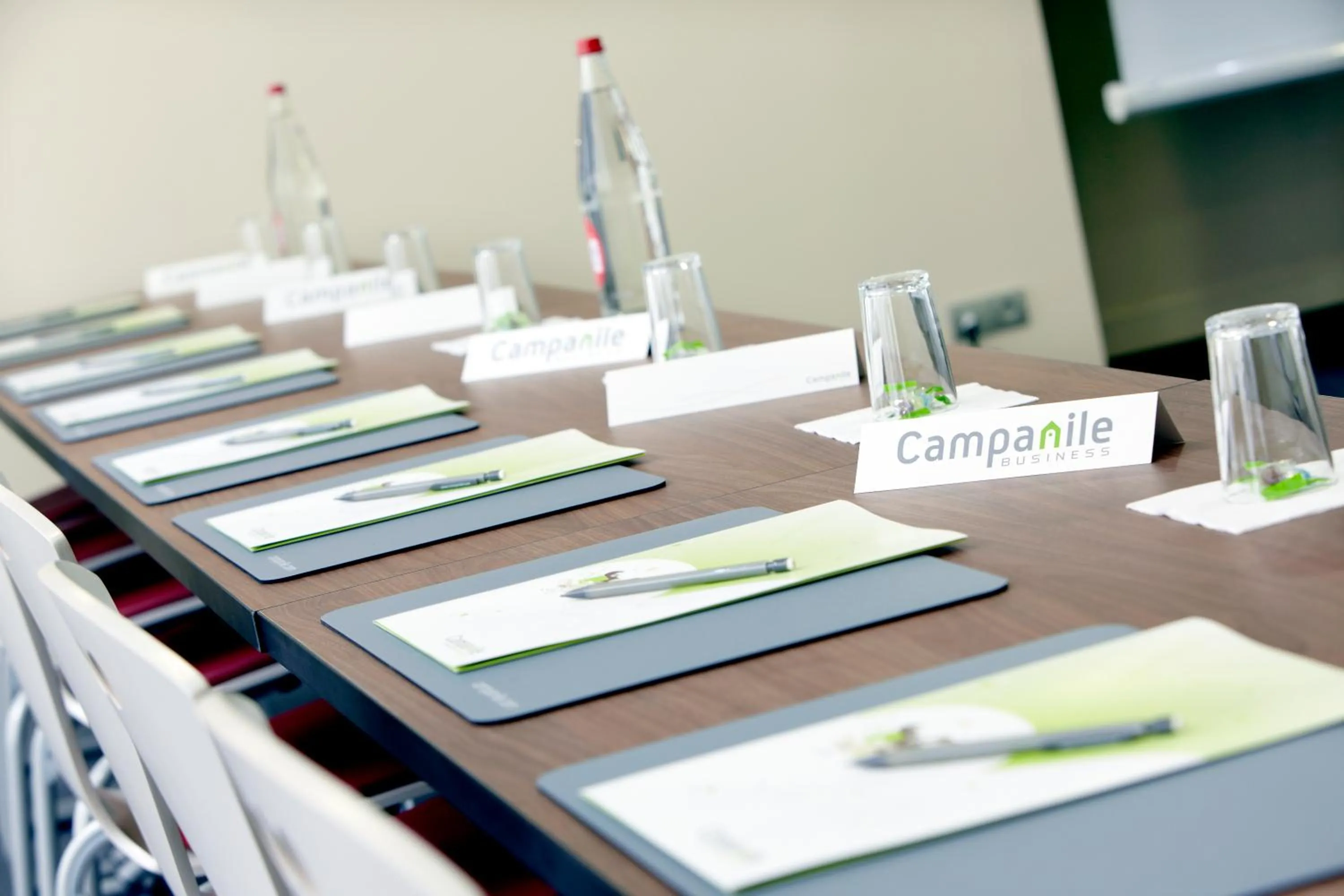 Business facilities in Campanile Prime Paris 19 - La Villette